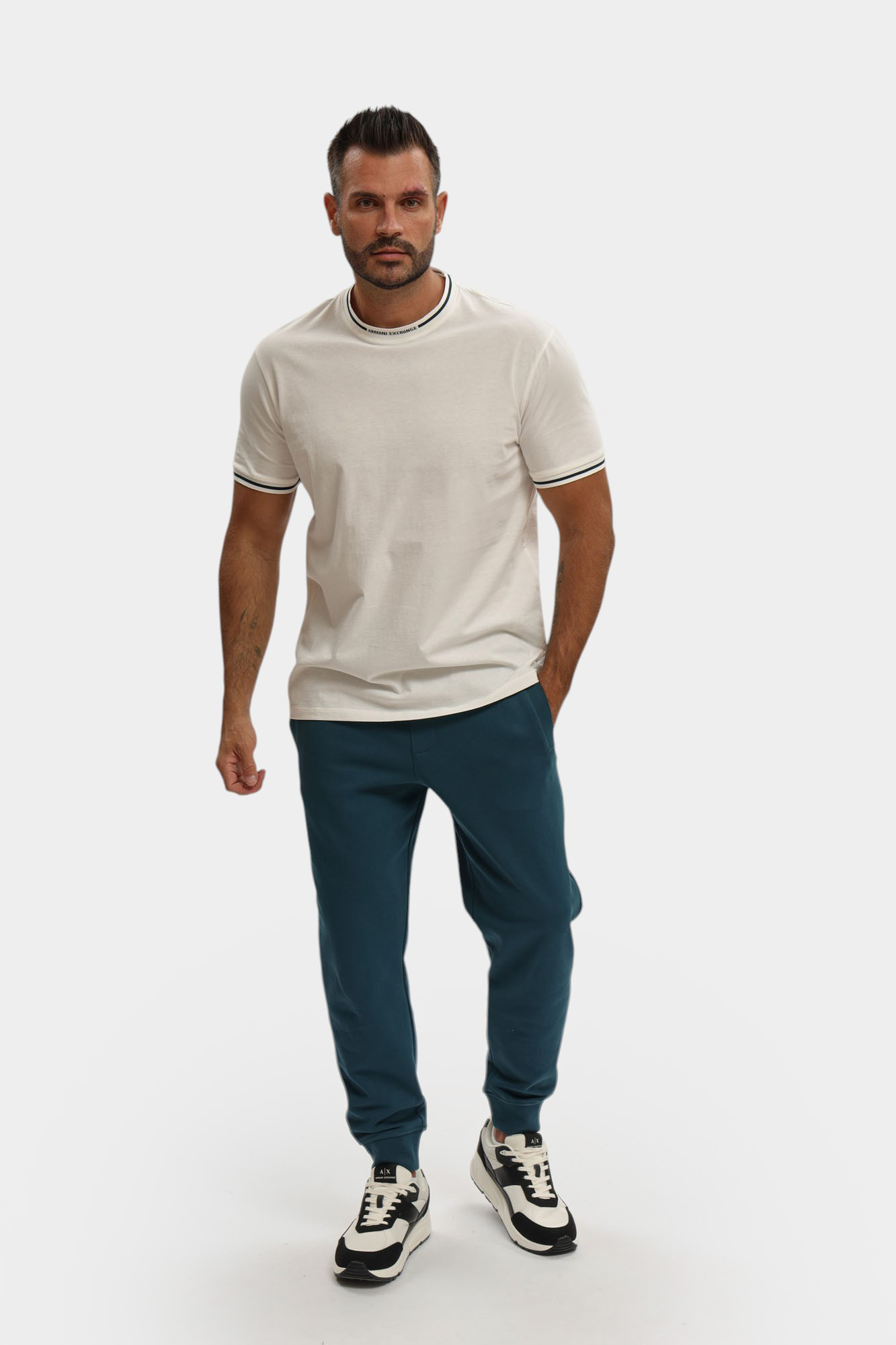 XM001467_AF10356 Футболка Armani Exchange Белый