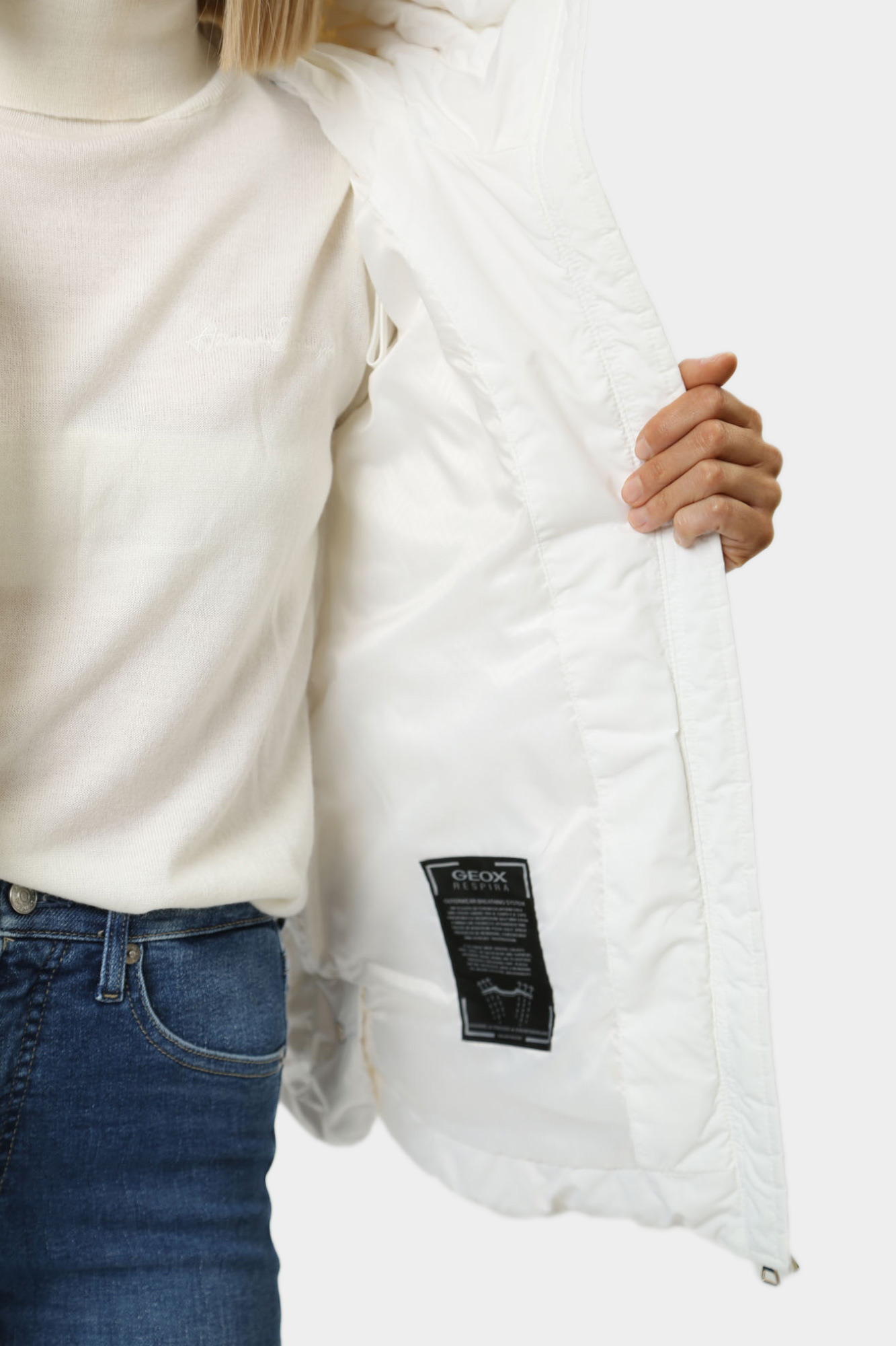 W4626CT3152F пуховик geox