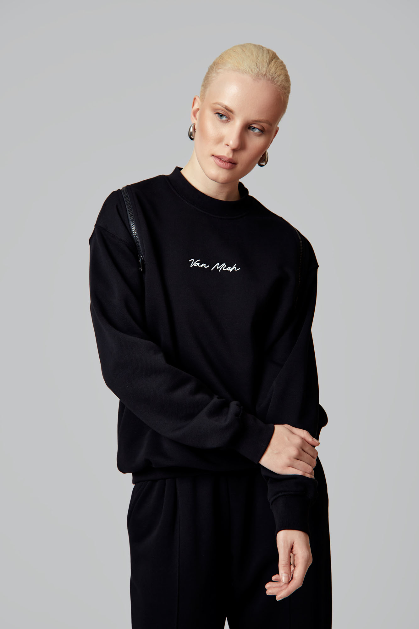 VW-FAT-20-301 свитшот van mich 