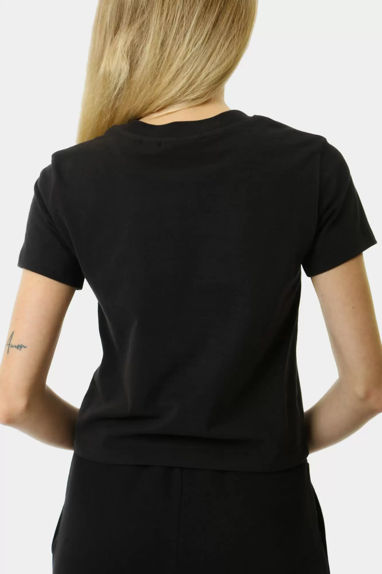 J20J224202 футболка calvin klein jeans