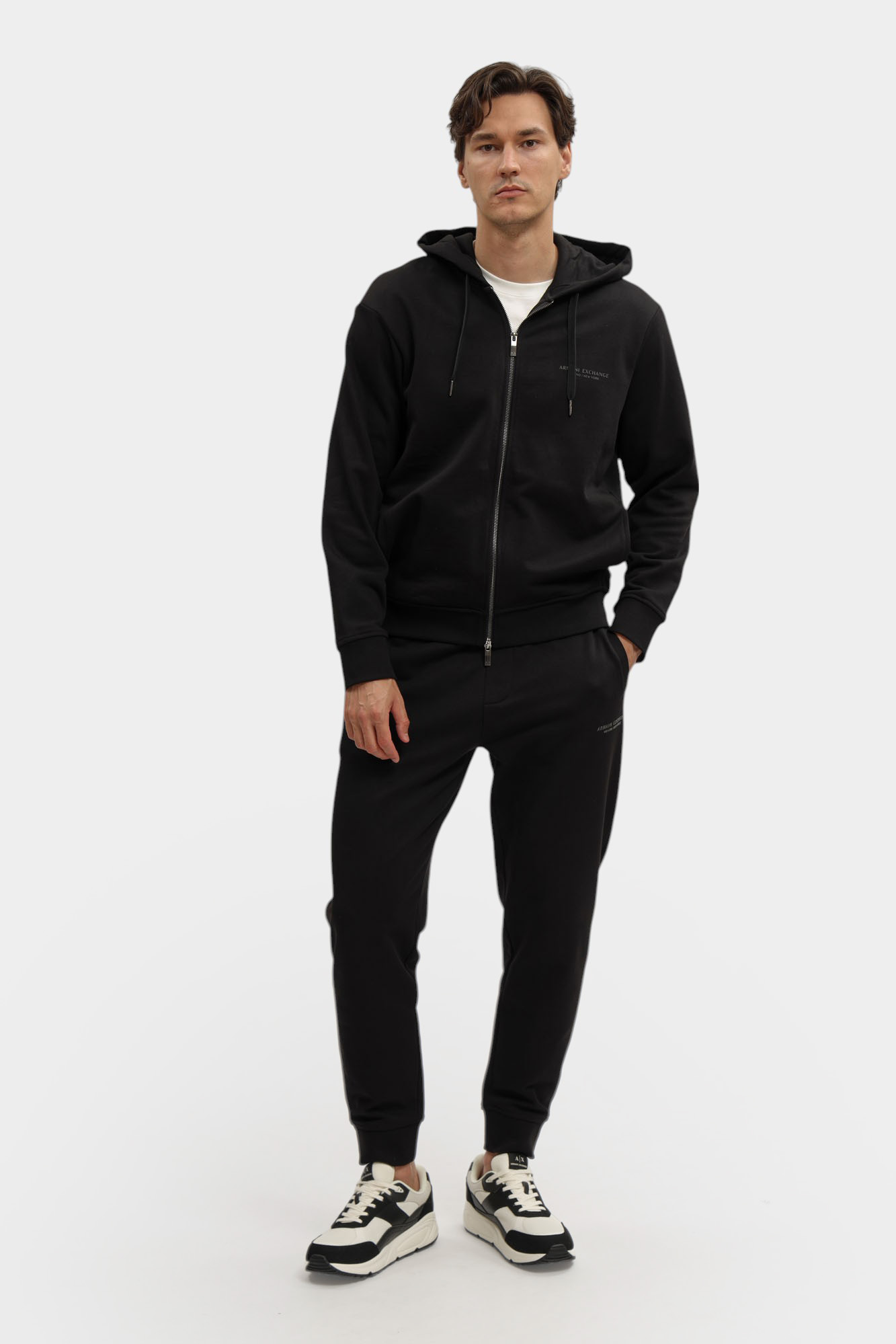 XM001293_AF20934 Толстовка с/к Armani Exchange Черный