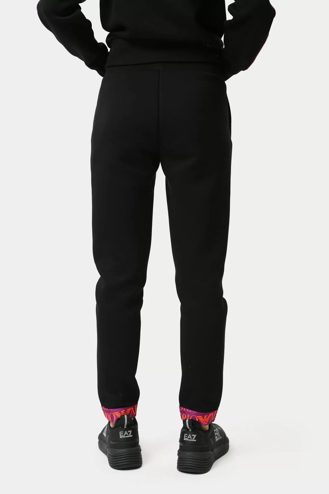 6DTP69_TJUXZ брюки спортивные ea7