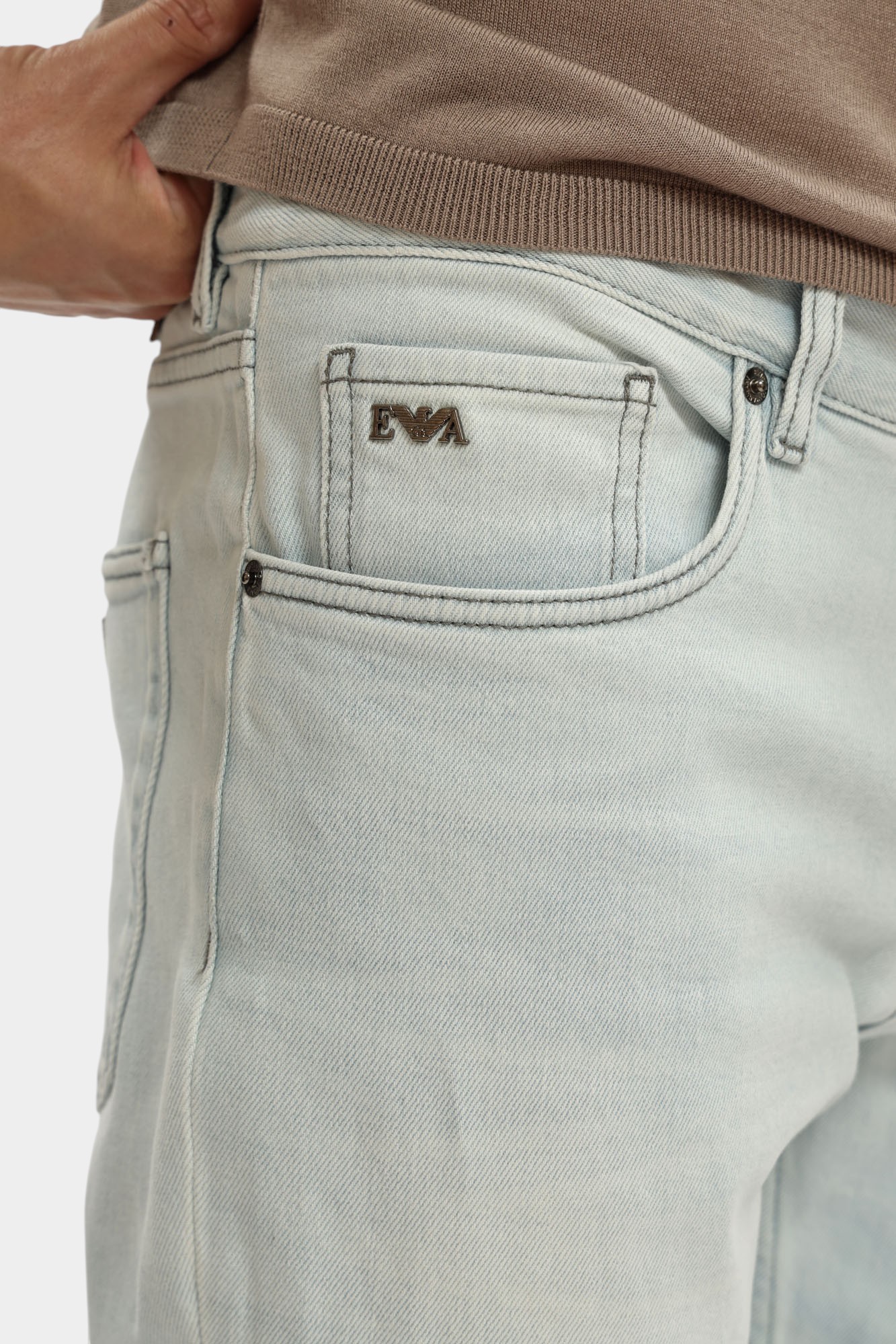 EM000763_AF13280 Джинсы Emporio Armani Синий