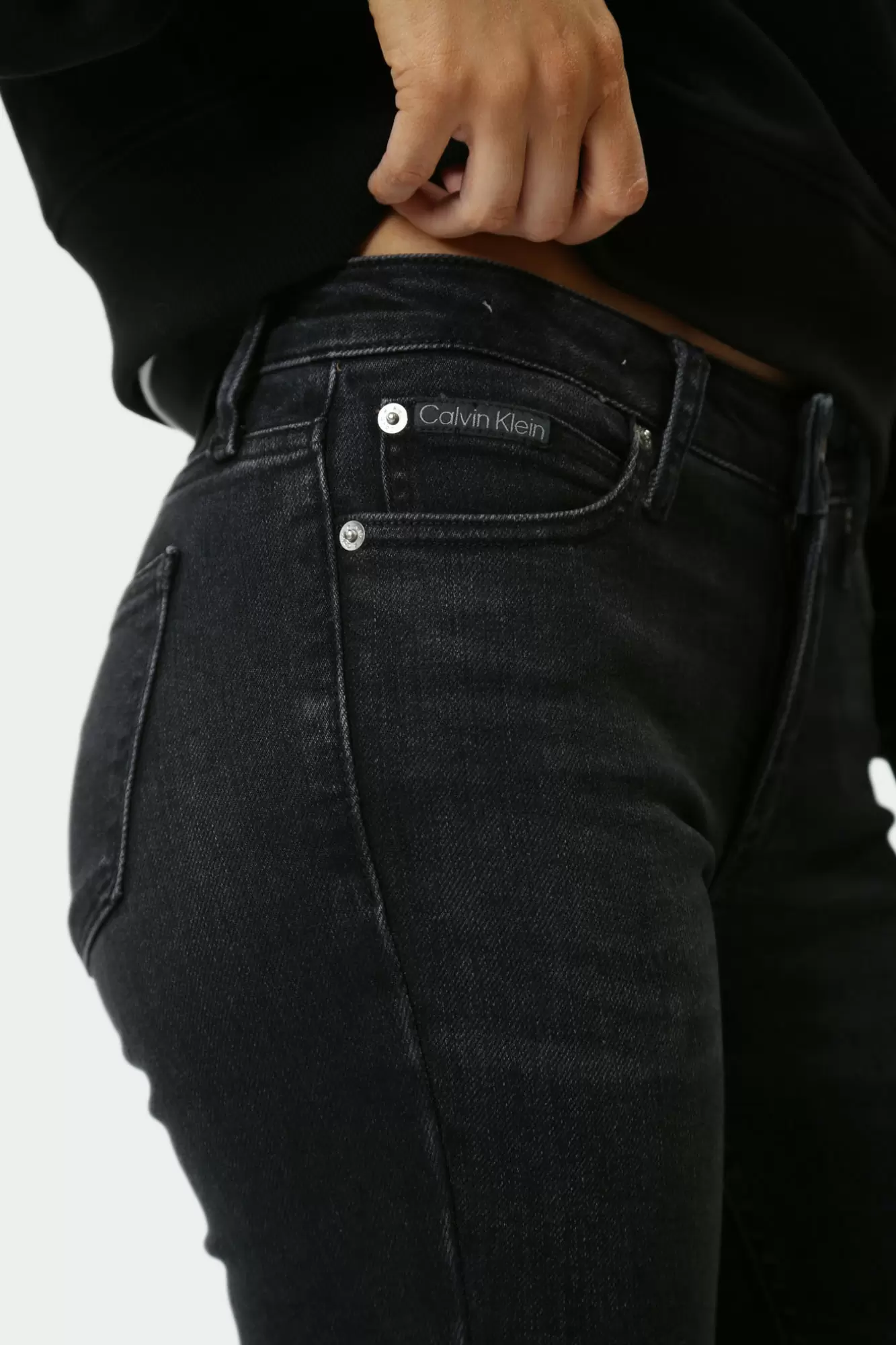 J20J224021 брюки джинсовые calvin klein jeans 