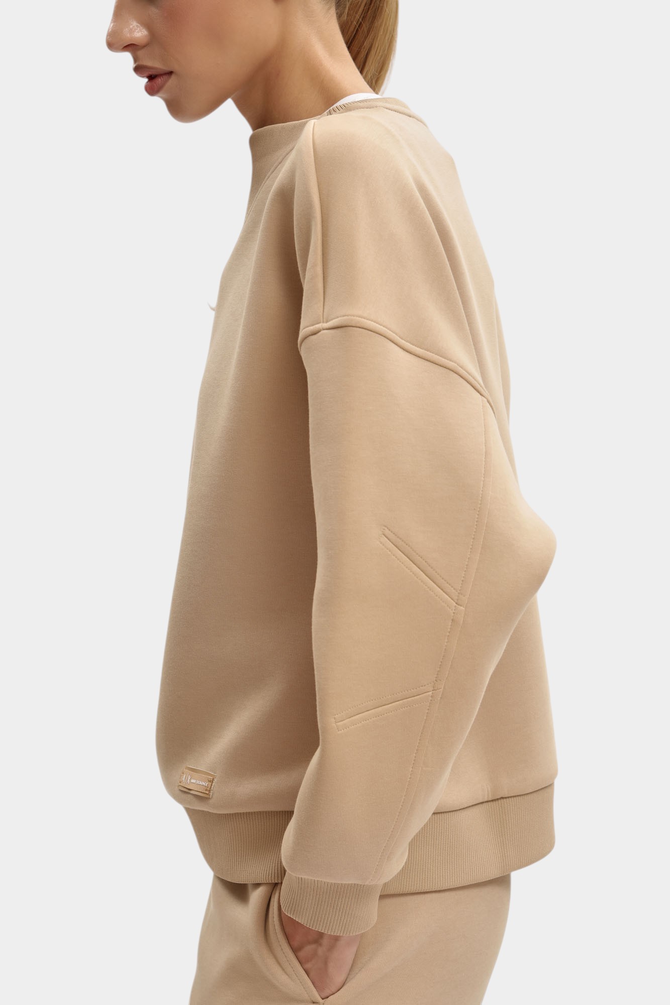 XW000744_AF16134 свитшот armani exchange 