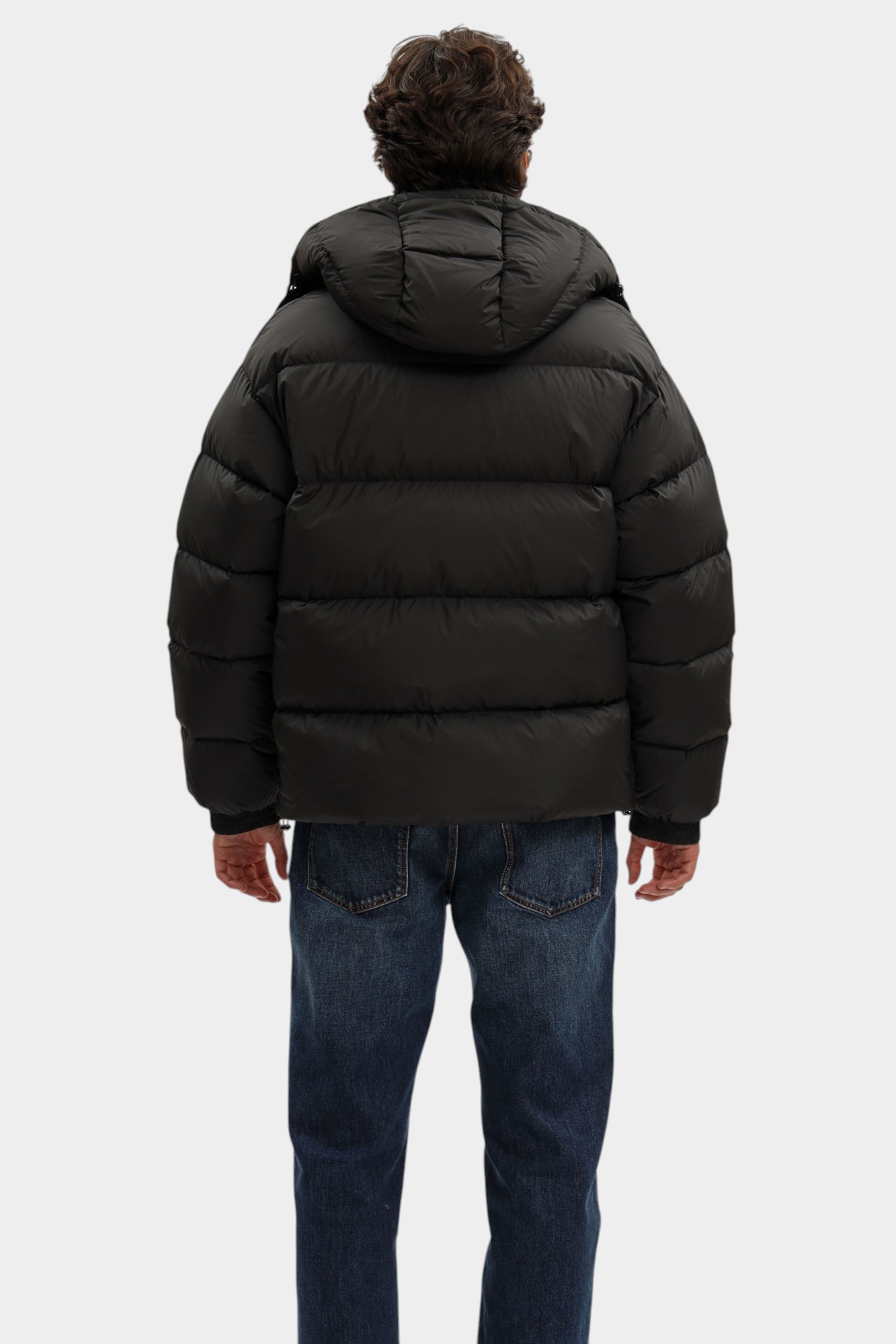 EM003050_ AF18231 Куртка зимняя Emporio Armani Черный