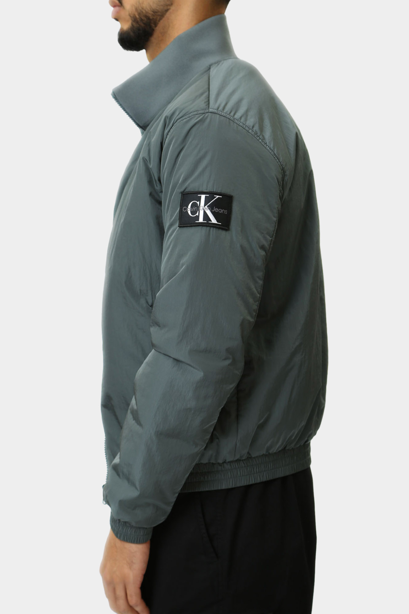 J30J325592 Ветровка Calvin Klein Jeans Зеленый