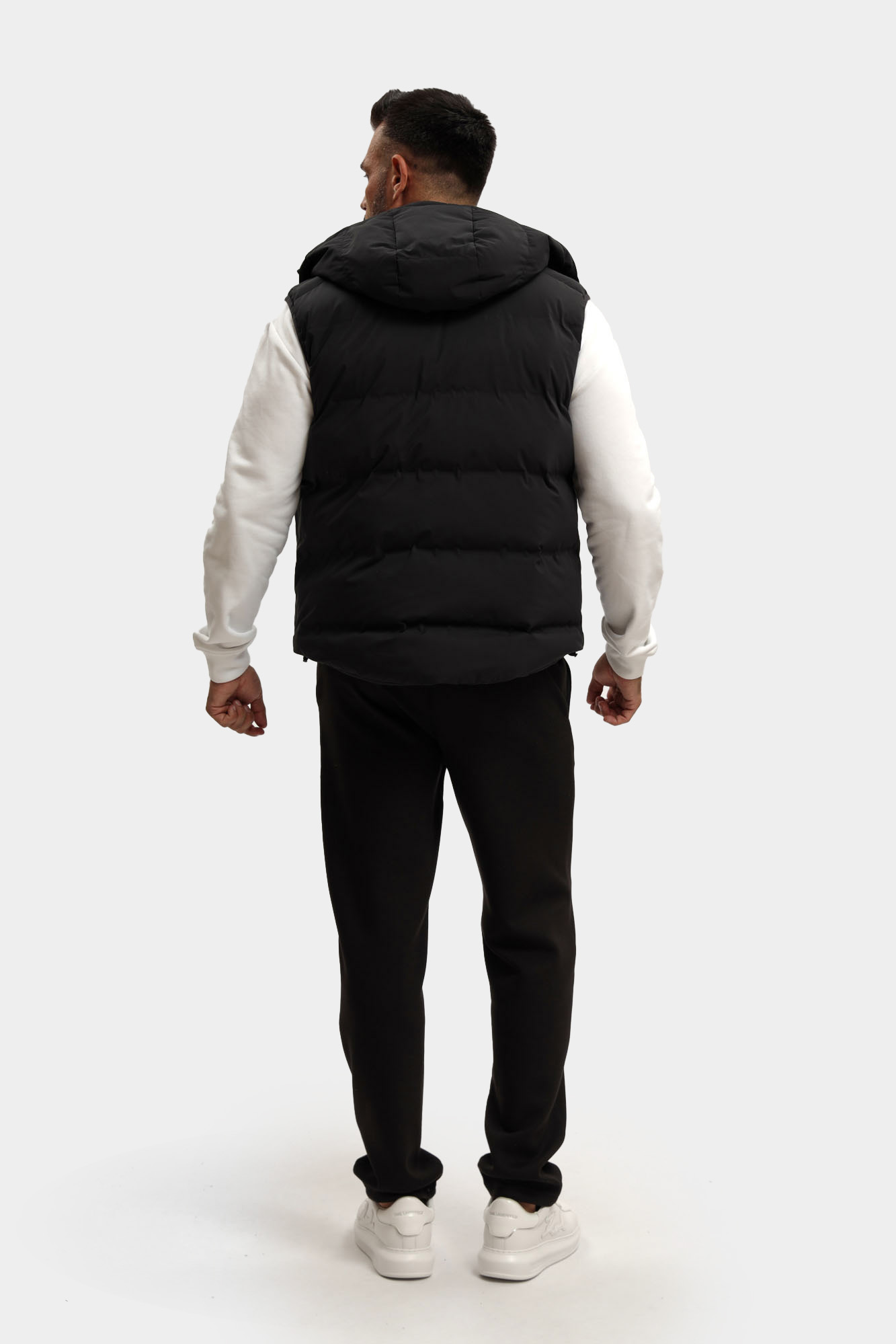 553583_505039 Жилет Karl Lagerfeld Черный