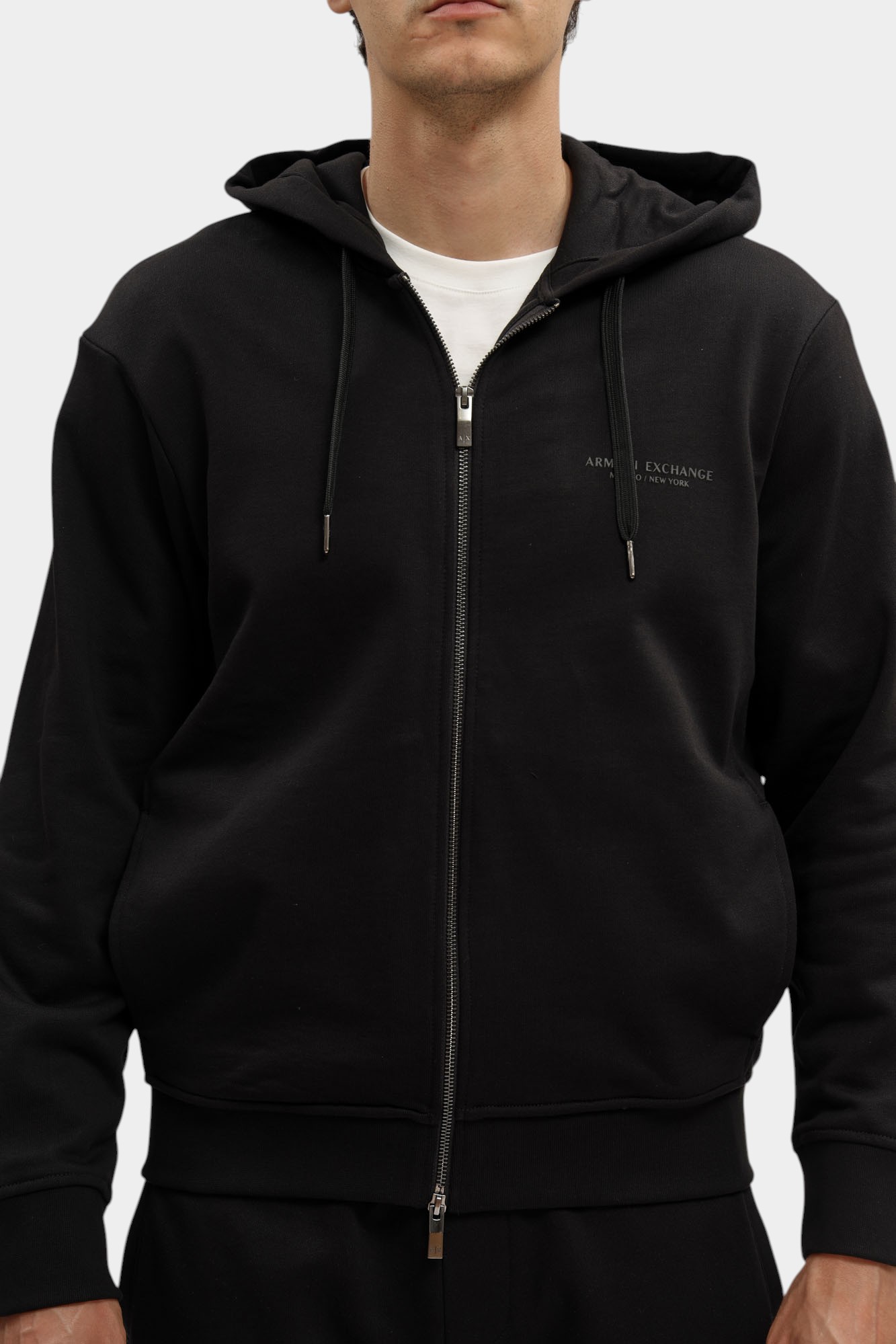 XM001293_AF20934 Толстовка с/к Armani Exchange Черный