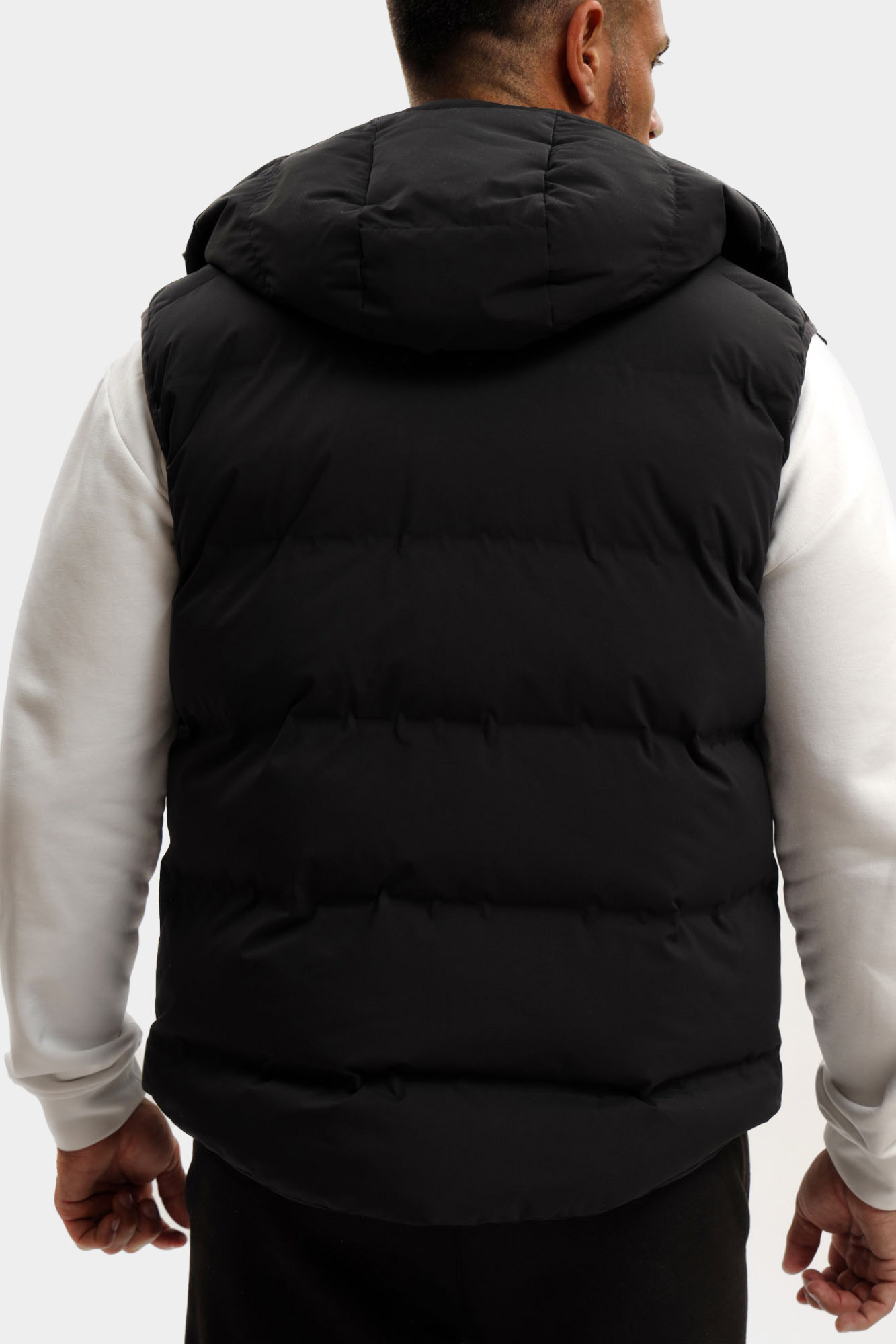 553583_505039 Жилет Karl Lagerfeld Черный