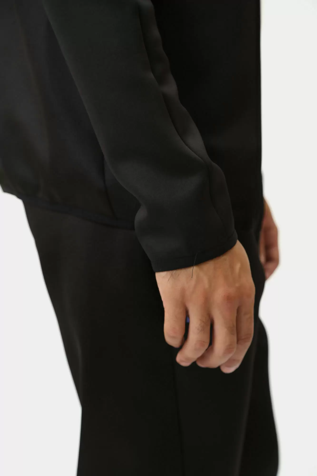 6DPM70_PJJHZ Толстовка с/к EA7 Черный