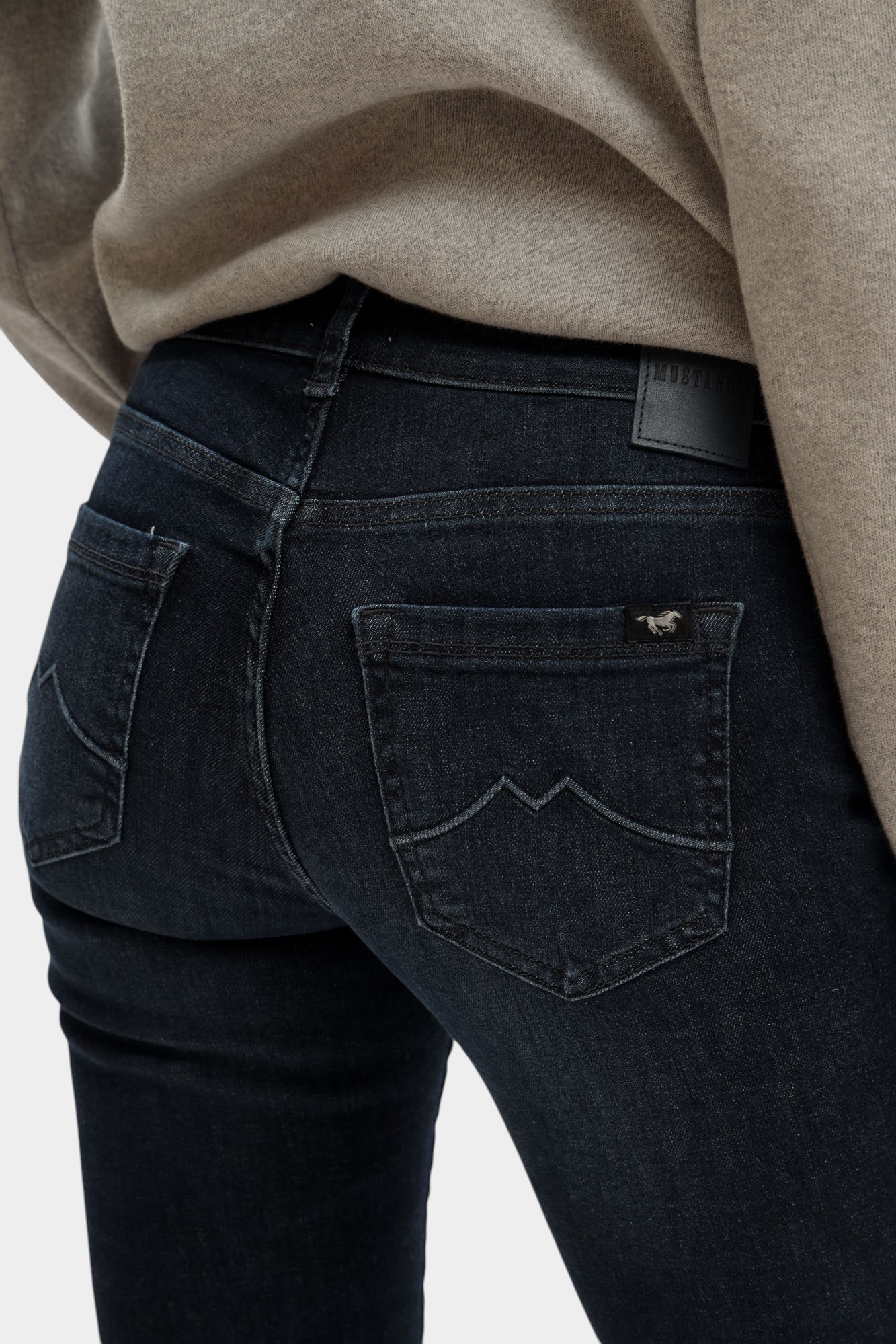 1013582 джинсы mustang 