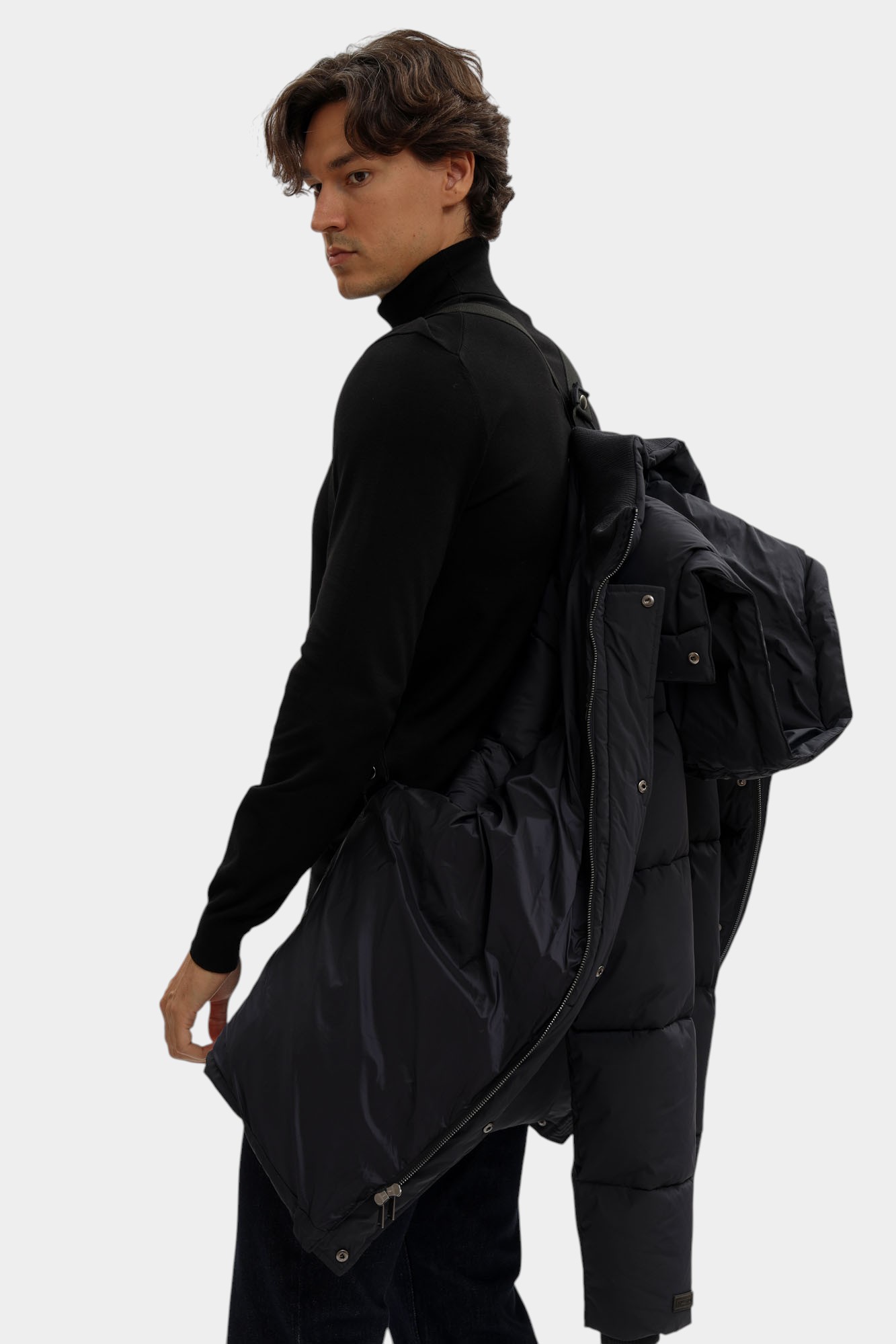 F008M000013N-MO805N12-08YT Пальто пуховое Trussardi Синий