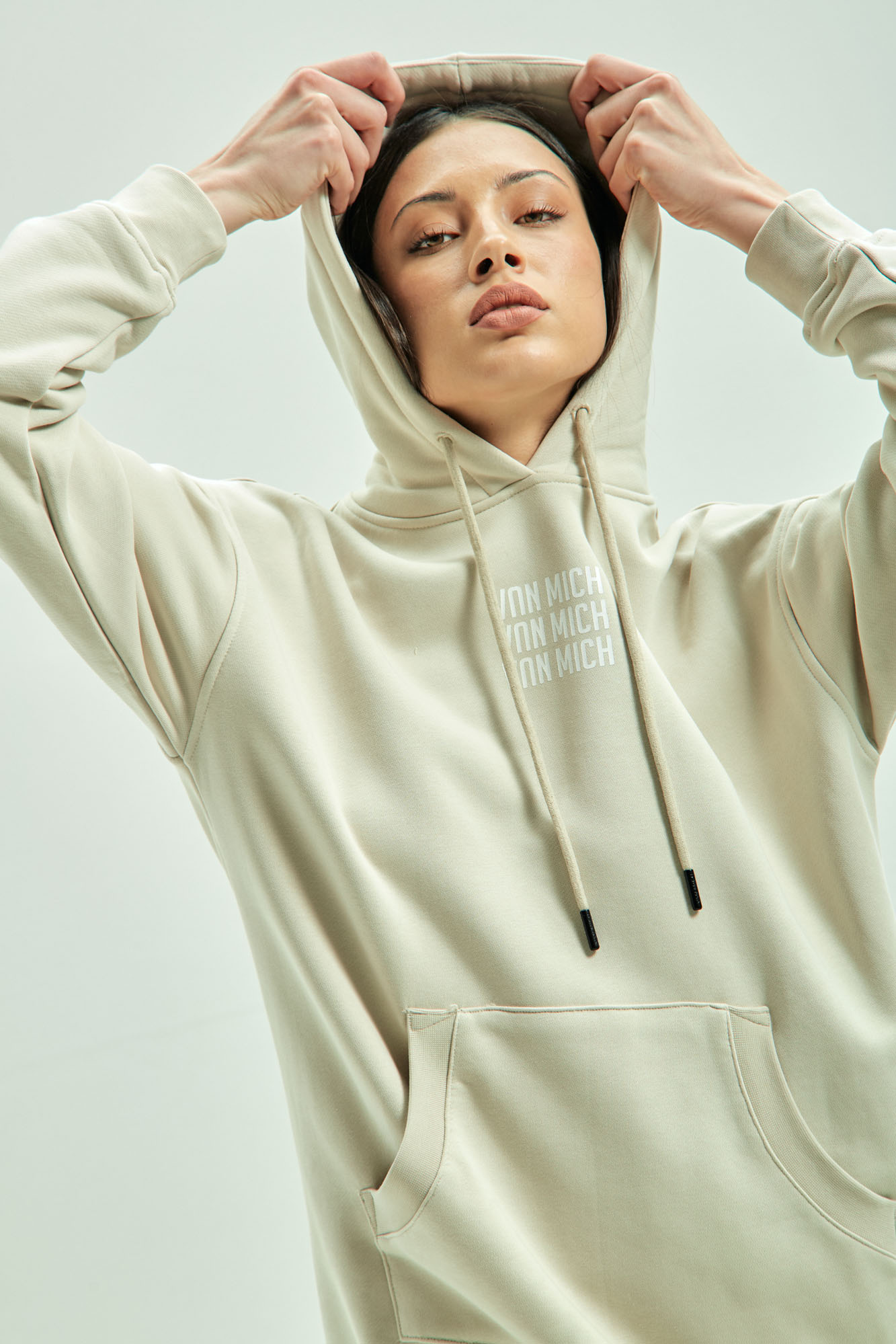 VW-FAT-20-043 худи van mich 