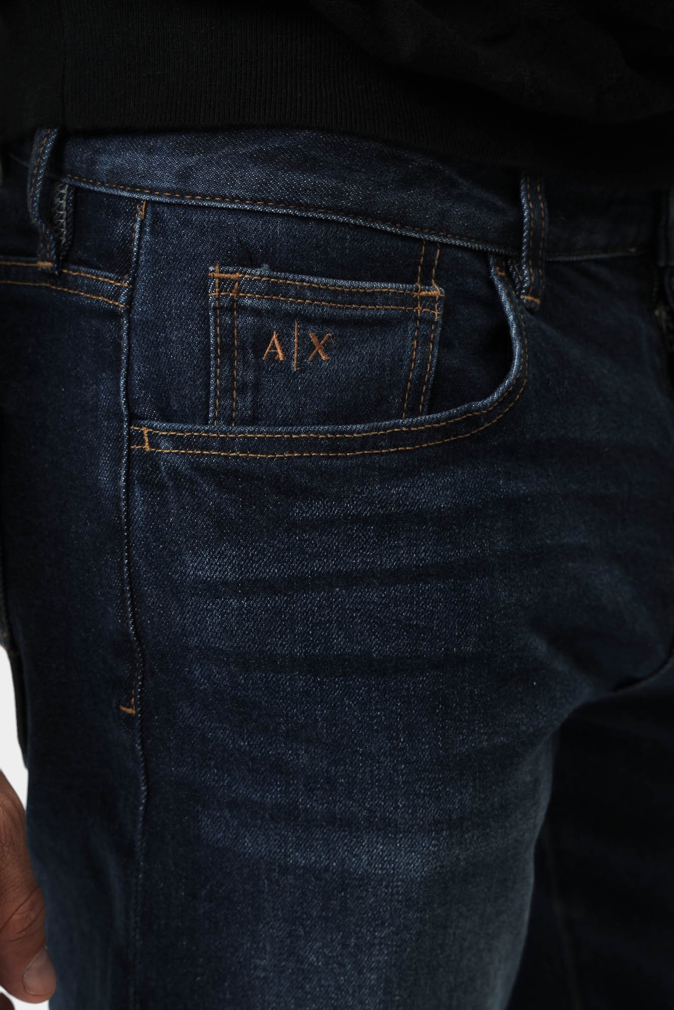 XM000049_AF14265 Брюки джинсовые Armani Exchange 