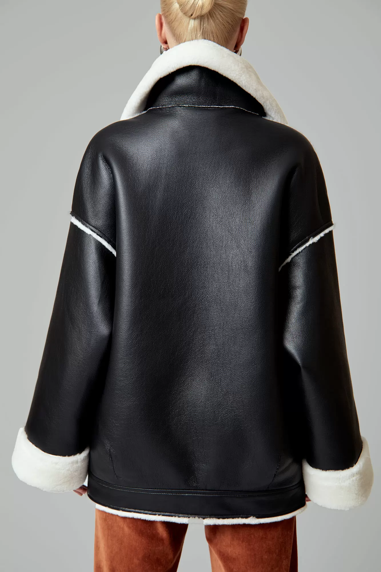 VW-PLO-2411 дубленка van mich 