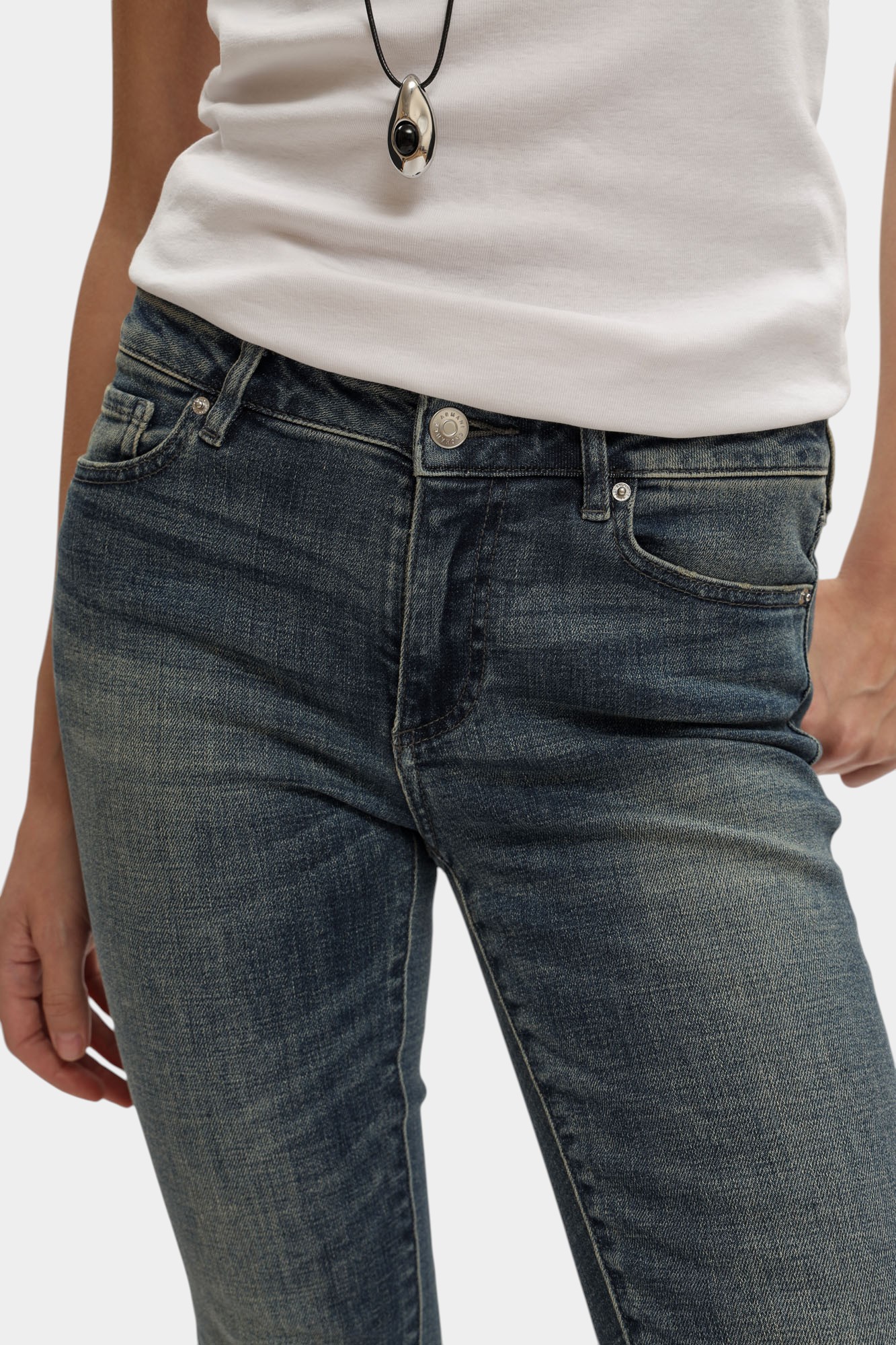 XW000123_AF16089 джинсы armani exchange 