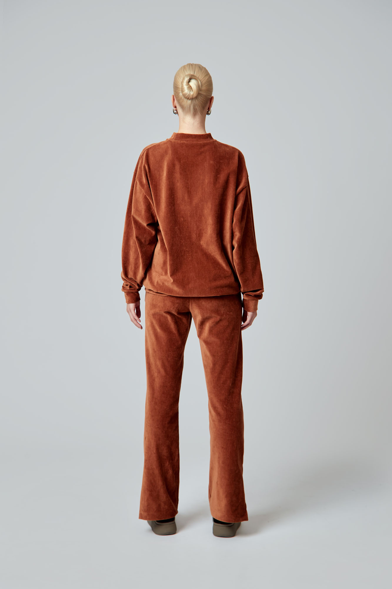 VW-FAT-20-303 свитшот van mich 