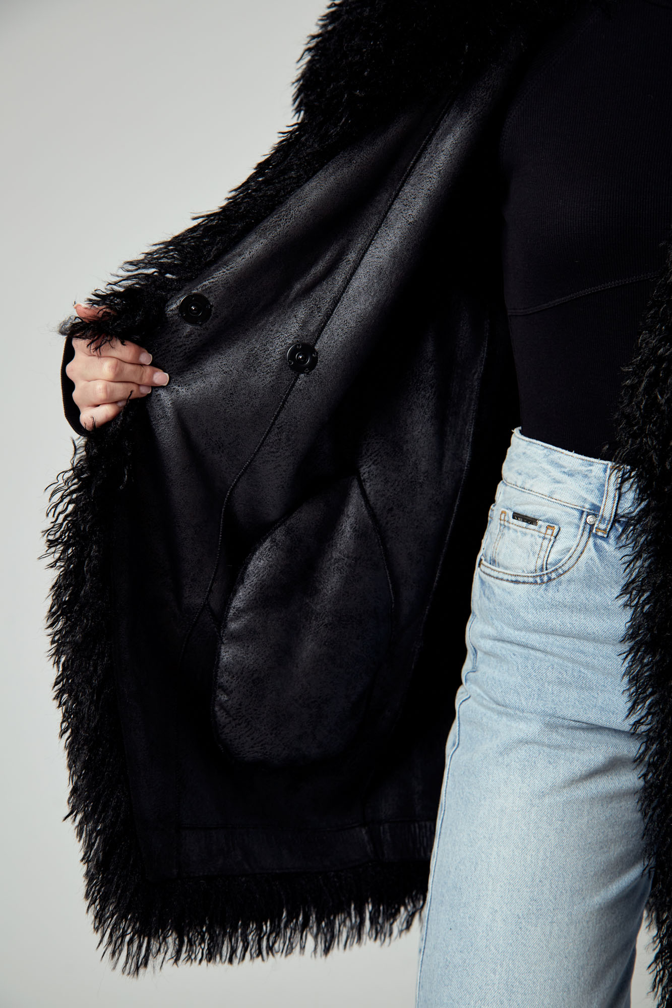 VW-PLO-2488 шуба van mich 