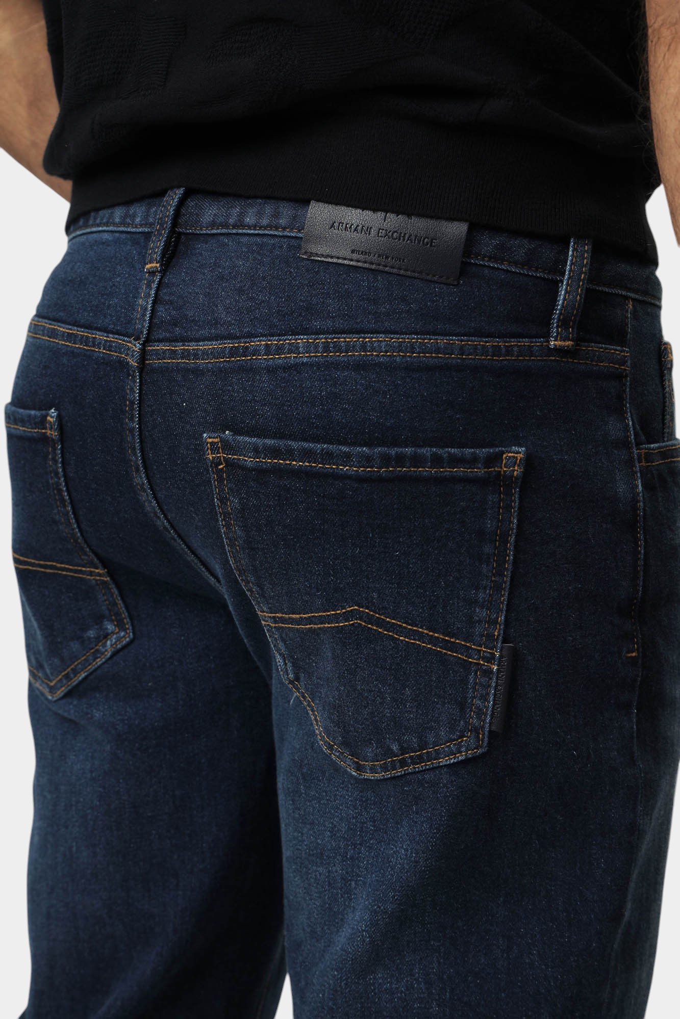 XM000049_AF14265 Брюки джинсовые Armani Exchange 