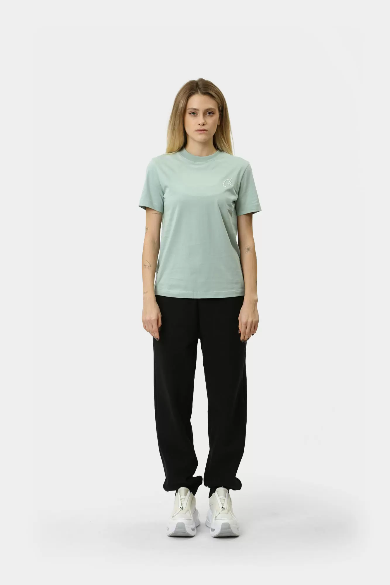 J20J224439 футболка calvin klein jeans