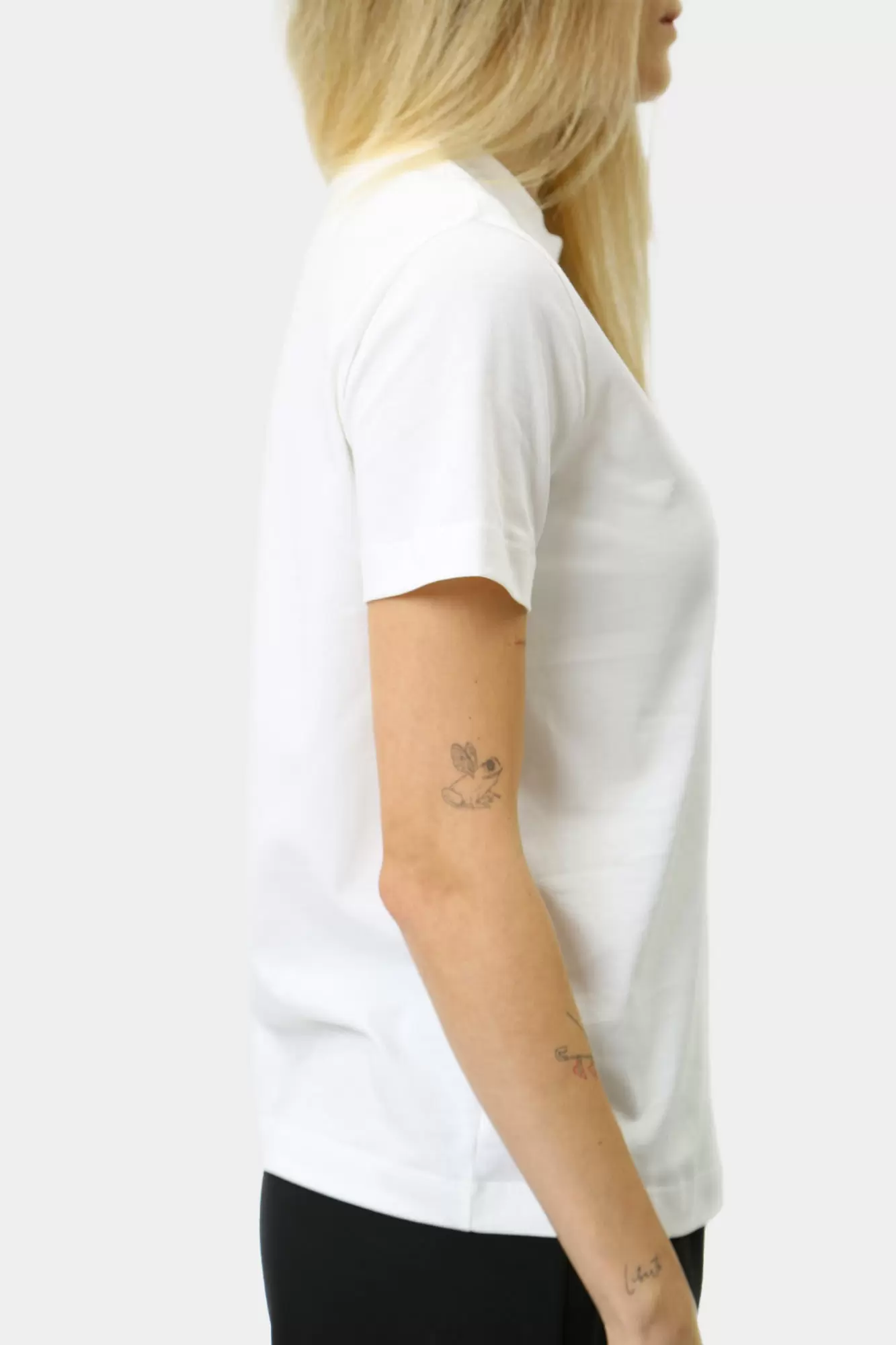 J20J224439 футболка calvin klein jeans