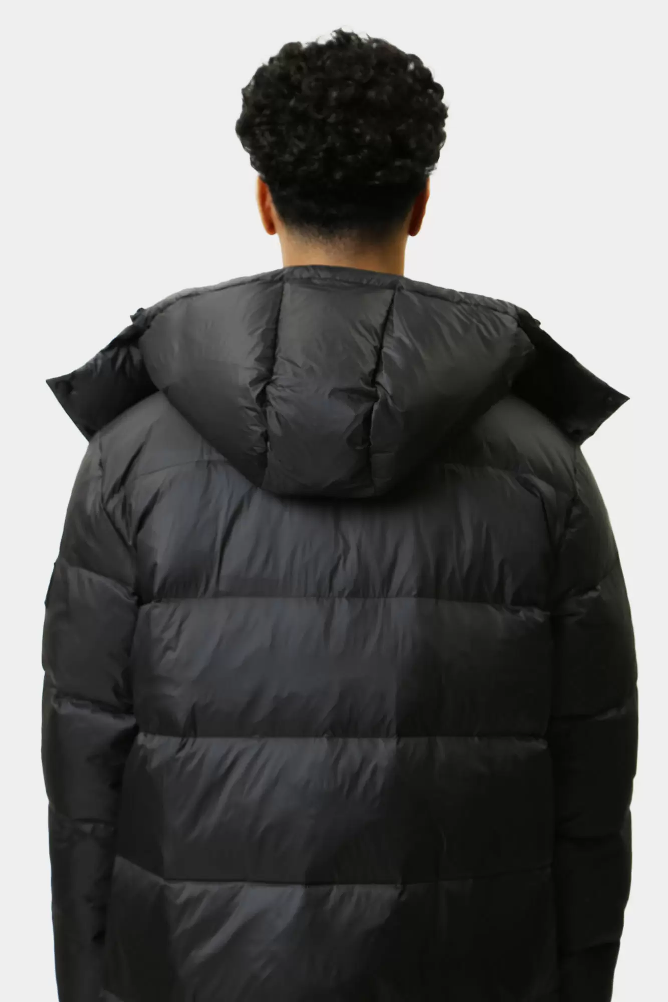 J30J326102 Пальто пуховое Calvin Klein Jeans Черный