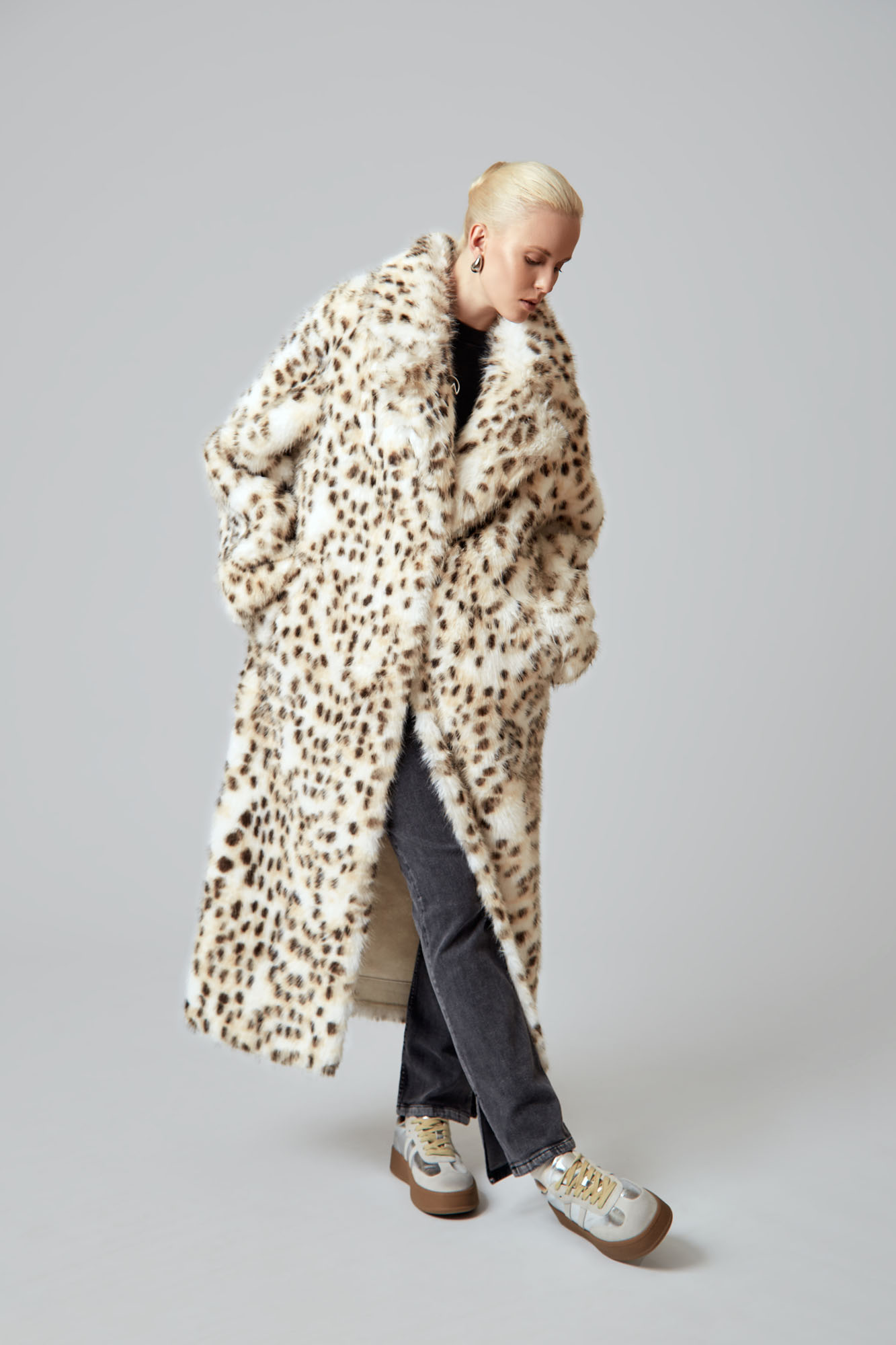 VW-PLO-1072 шуба van mich 