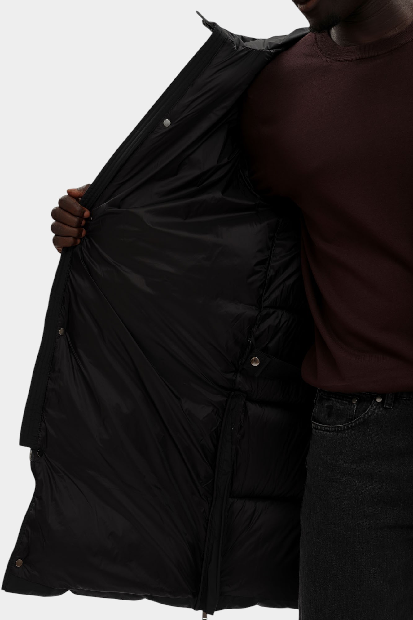 F009M000014N-MO806N12-08YT Пальто пуховое Trussardi Черный