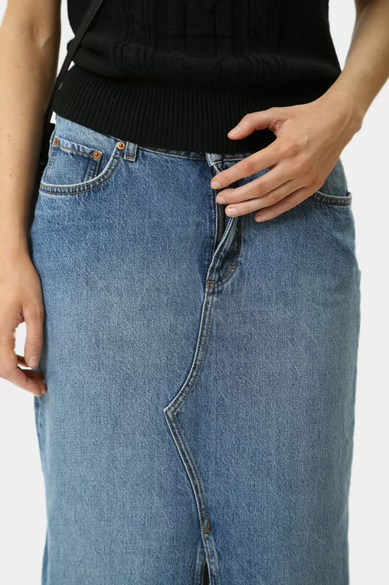 1015589-5000 юбка джинсовая mustang 