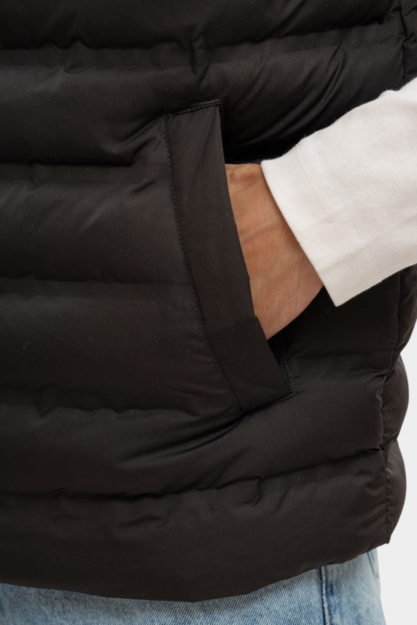 1016888 Жилет Mustang Черный