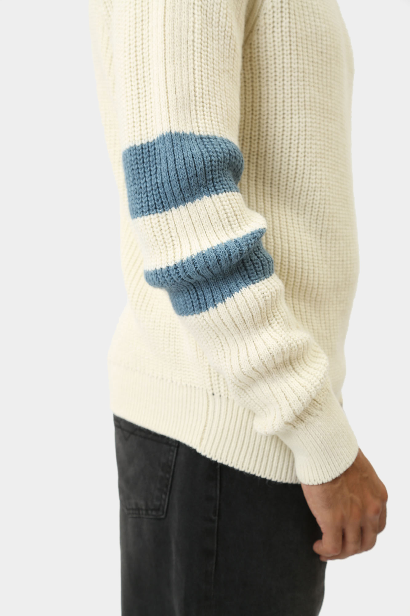 1015480 Джемпер Mustang Белый