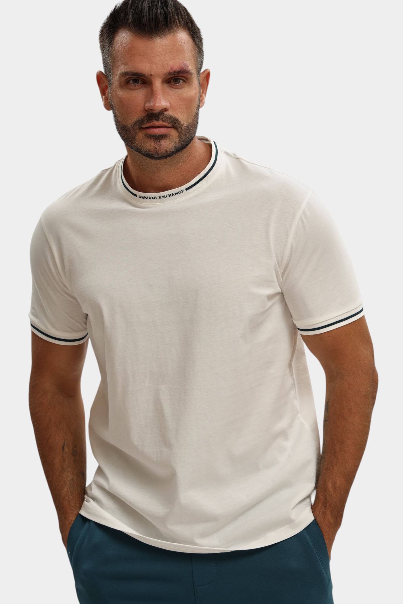 XM001467_AF10356 Футболка Armani Exchange Белый