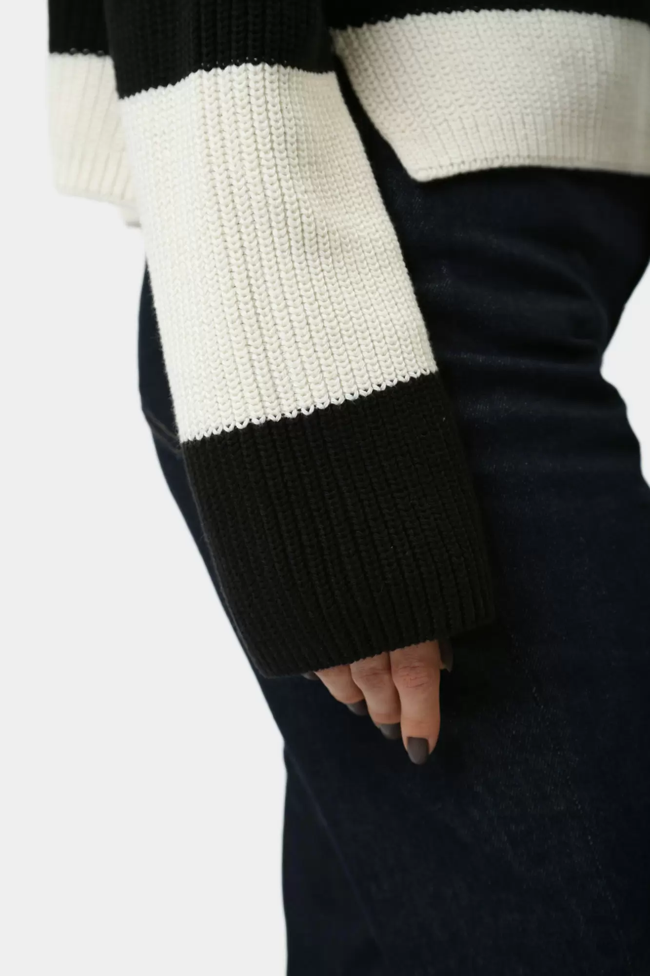 J20J224227 свитер calvin klein jeans