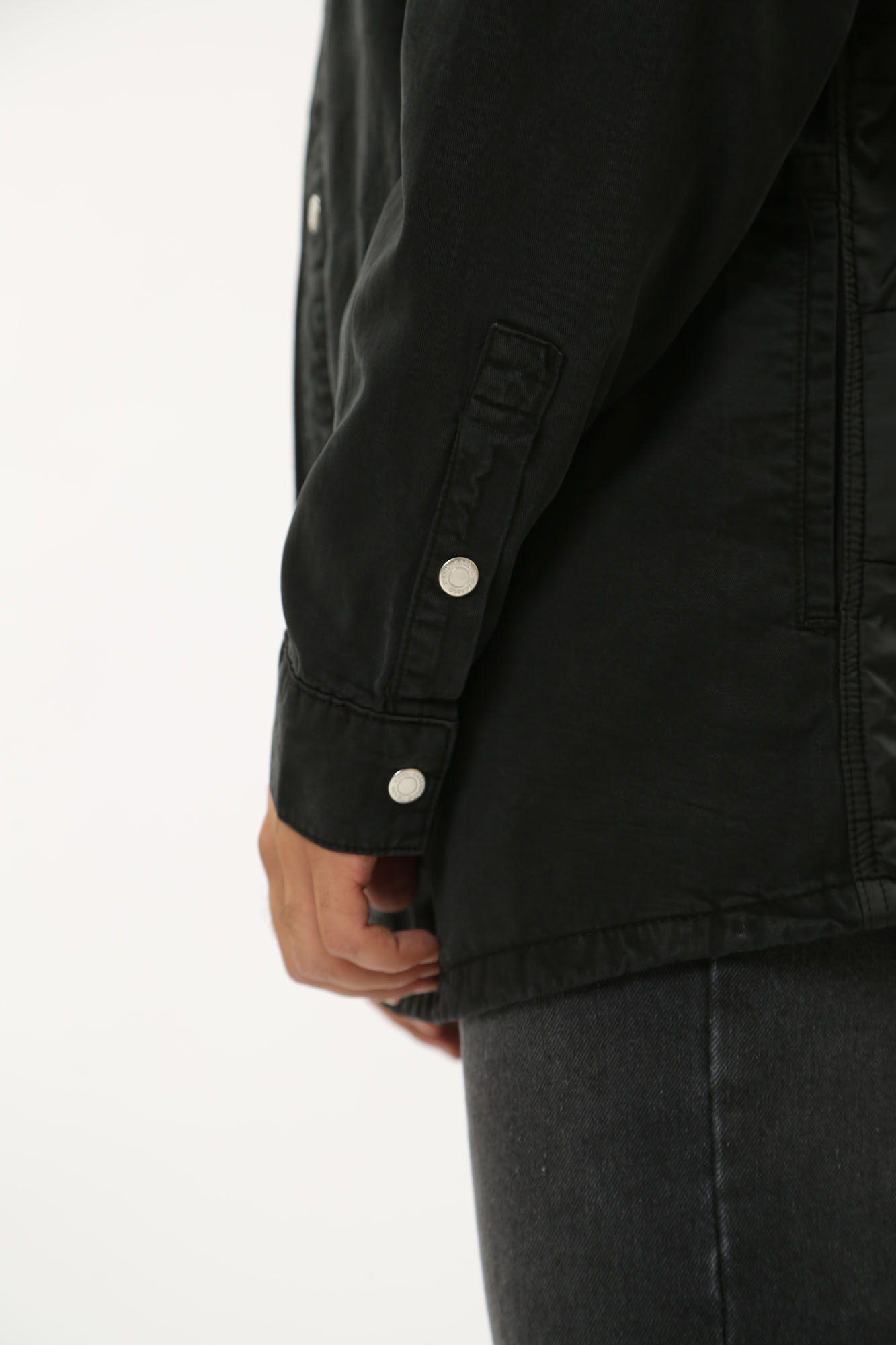 245D1403 Куртка Karl Lagerfeld Jeans Черный