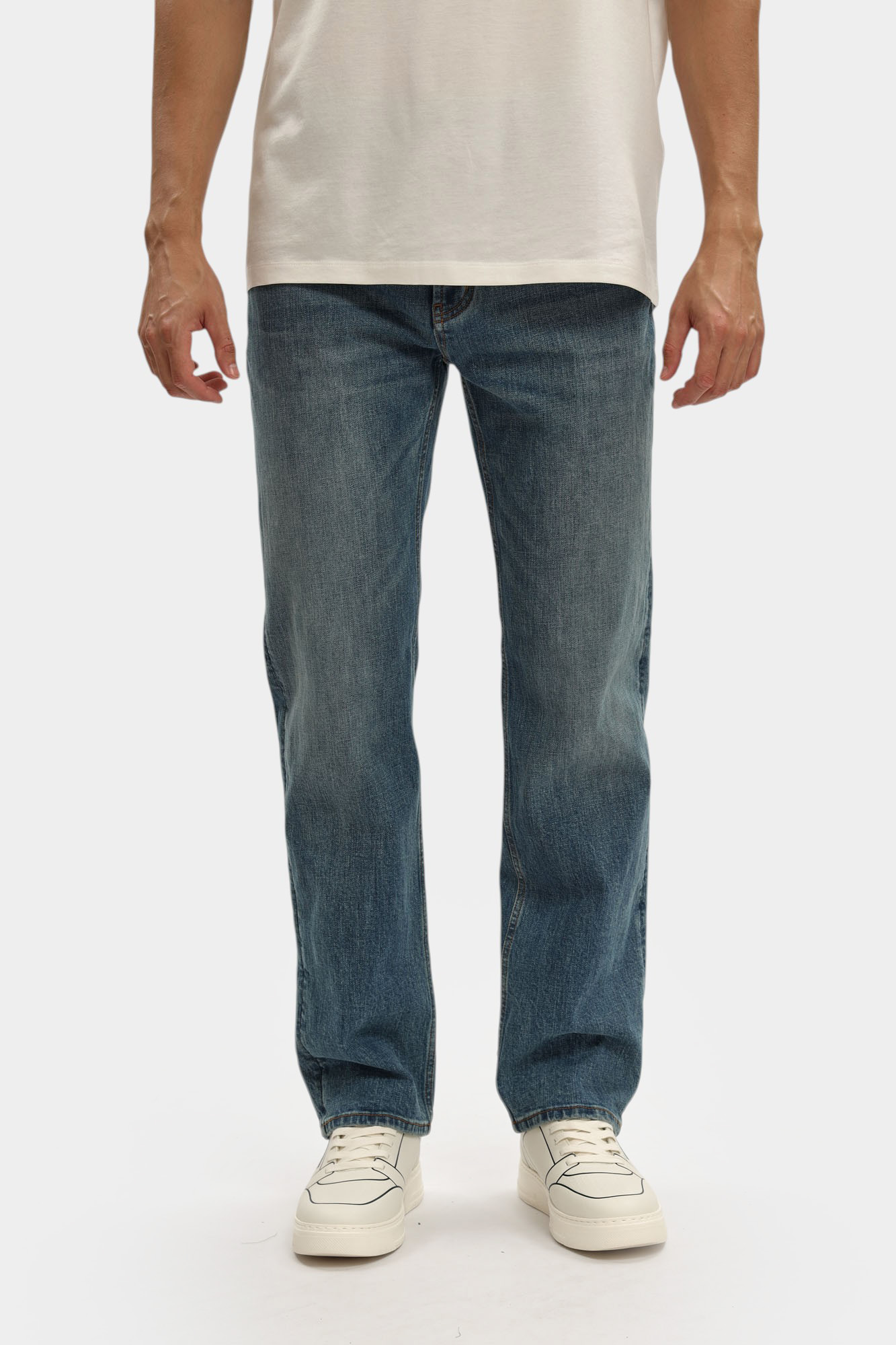 EM000763_ AF1748 Джинсы Emporio Armani Голубой