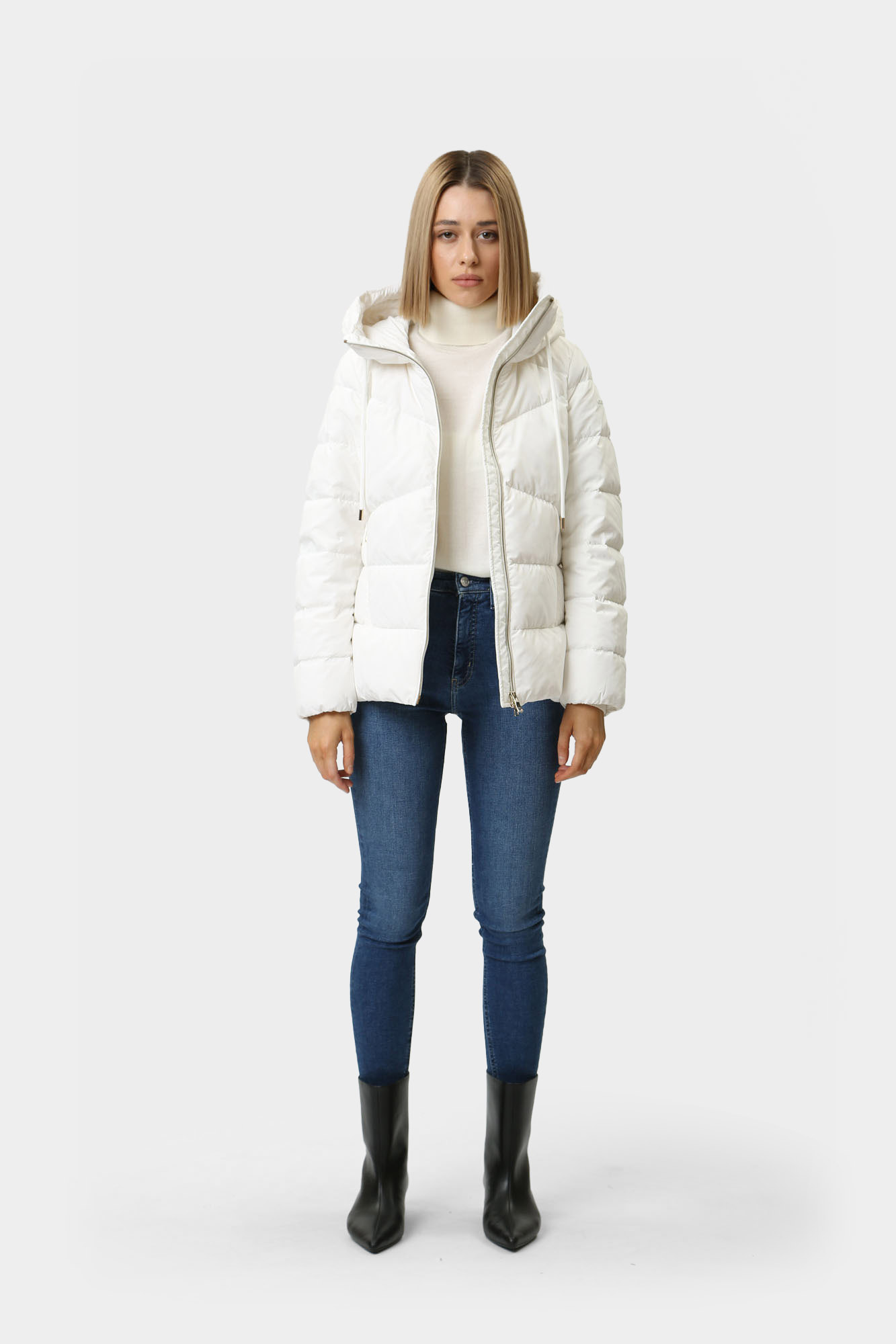 W4626CT3152F пуховик geox