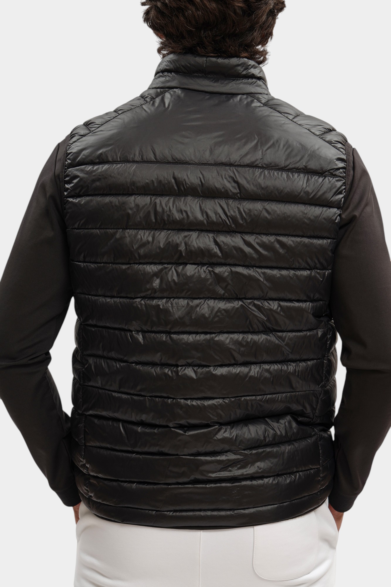 500590_505711 Жилет Karl Lagerfeld Черный