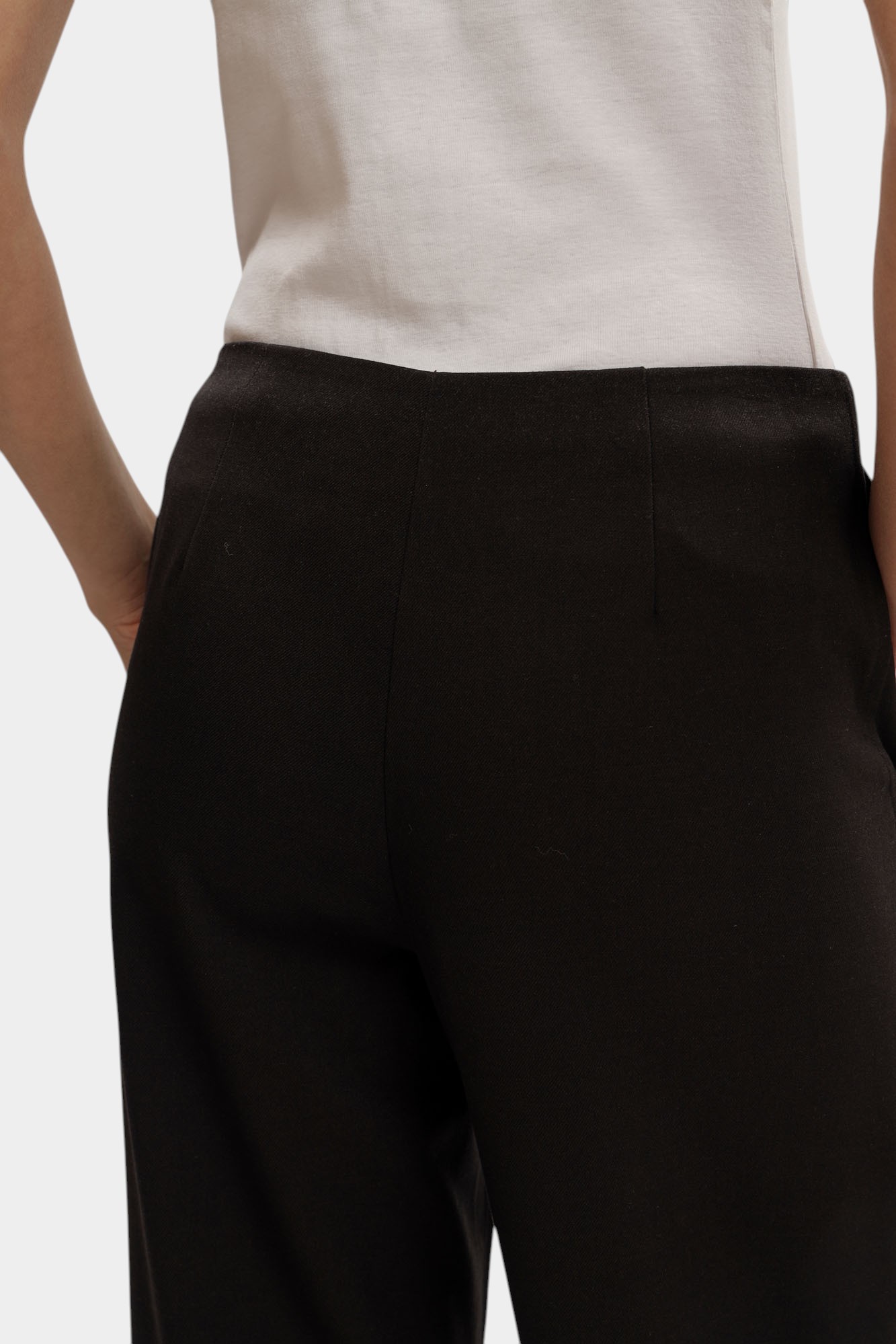 XW000660_AF16142 брюки armani exchange