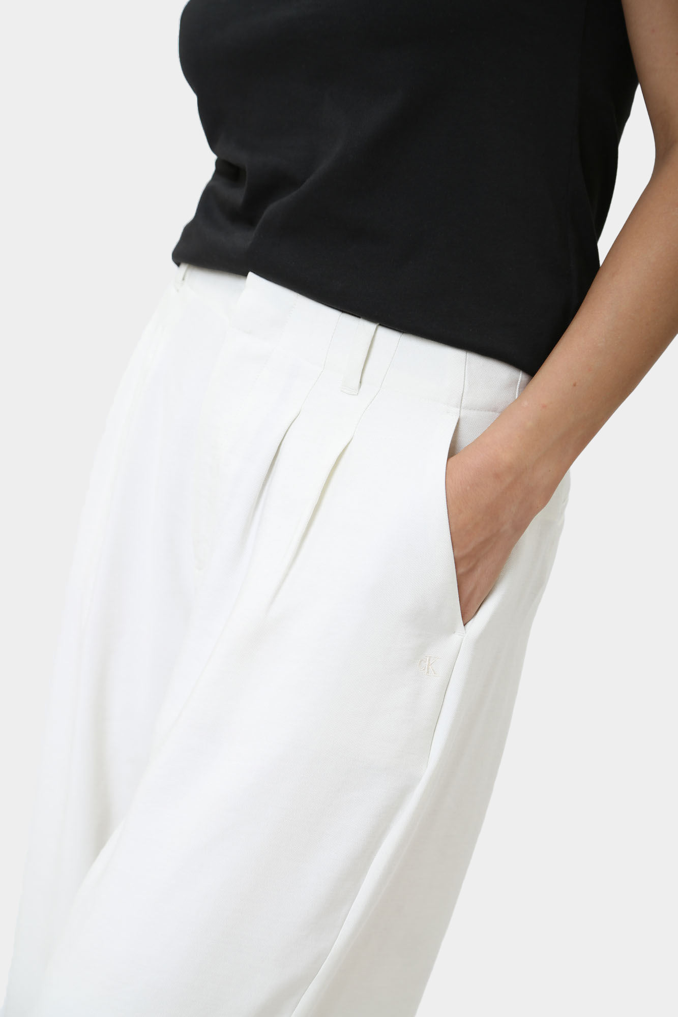 J20J223917 брюки calvin klein jeans