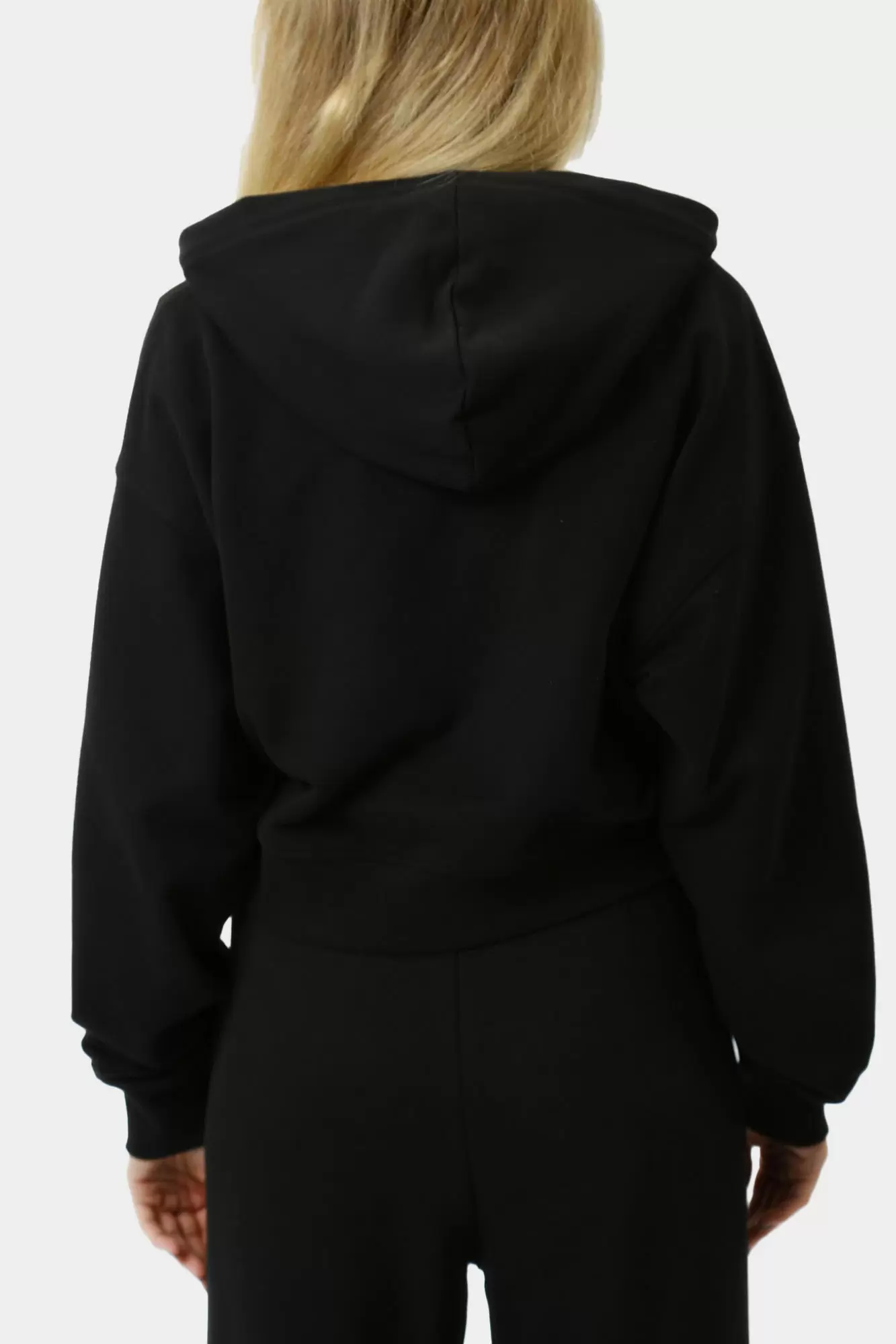 J20J224440 толстовка с/к calvin klein jeans 