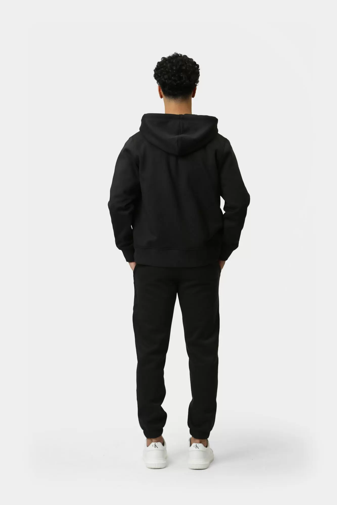 J30J326138 Толстовка с/к Calvin Klein Jeans Черный