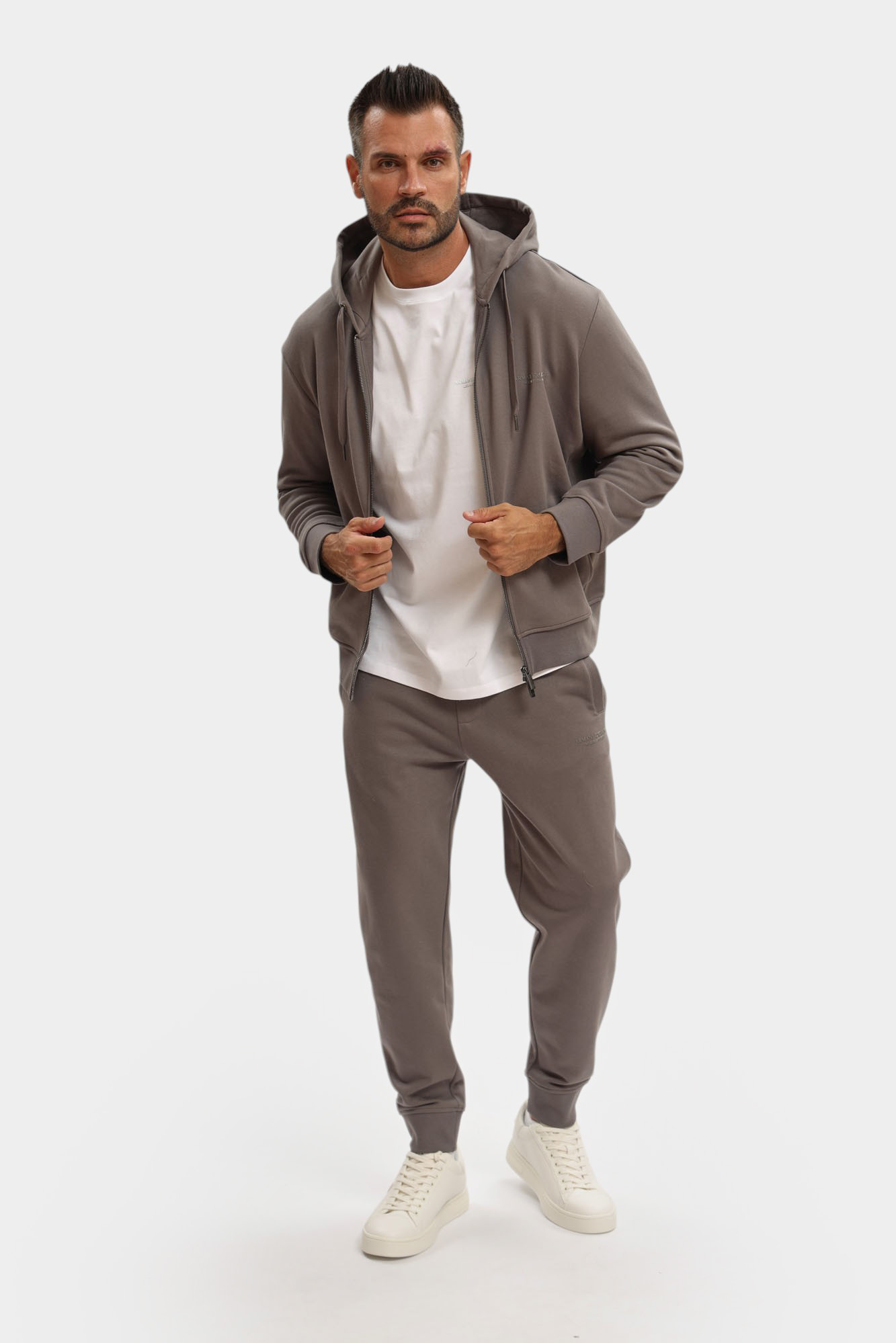 XM001293_AF20934 Толстовка с/к Armani Exchange Серый