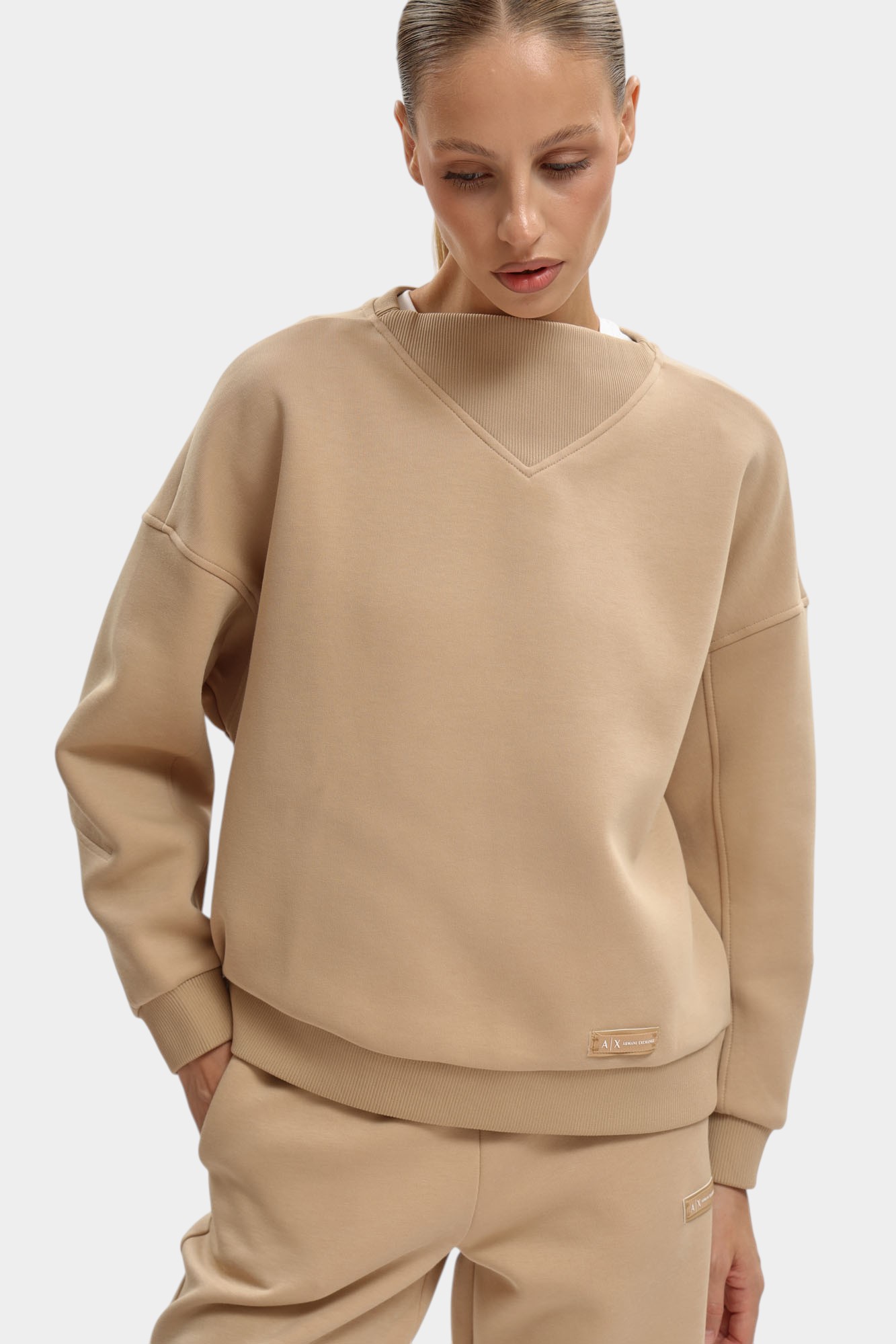 XW000744_AF16134 свитшот armani exchange 