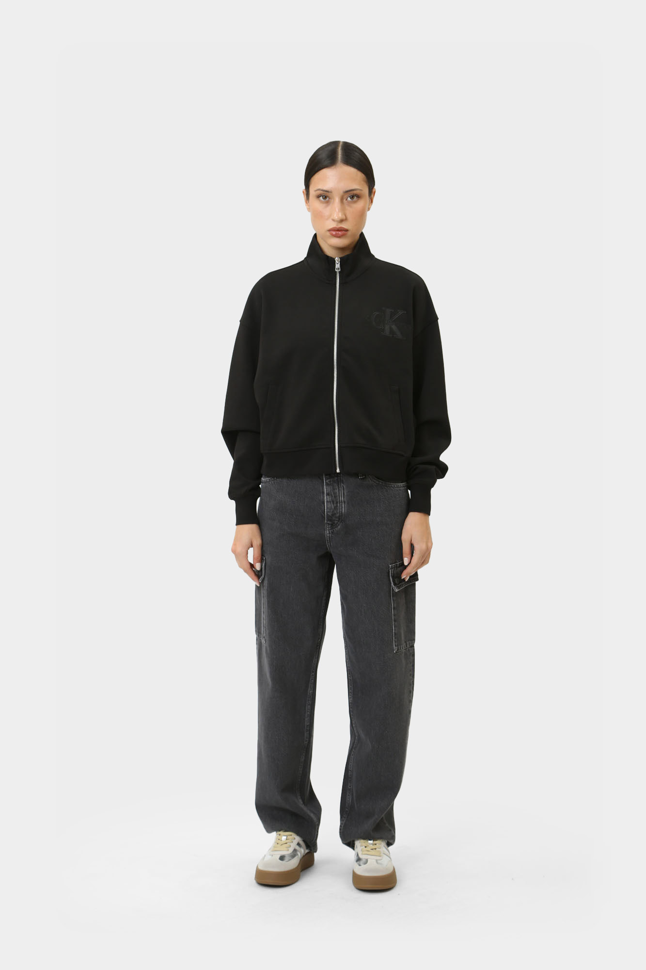 J20J223922 толстовка calvin klein jeans 