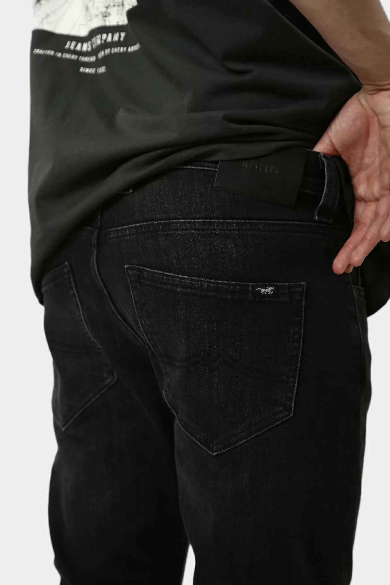 1015508-4000 Джинсы Mustang Черный