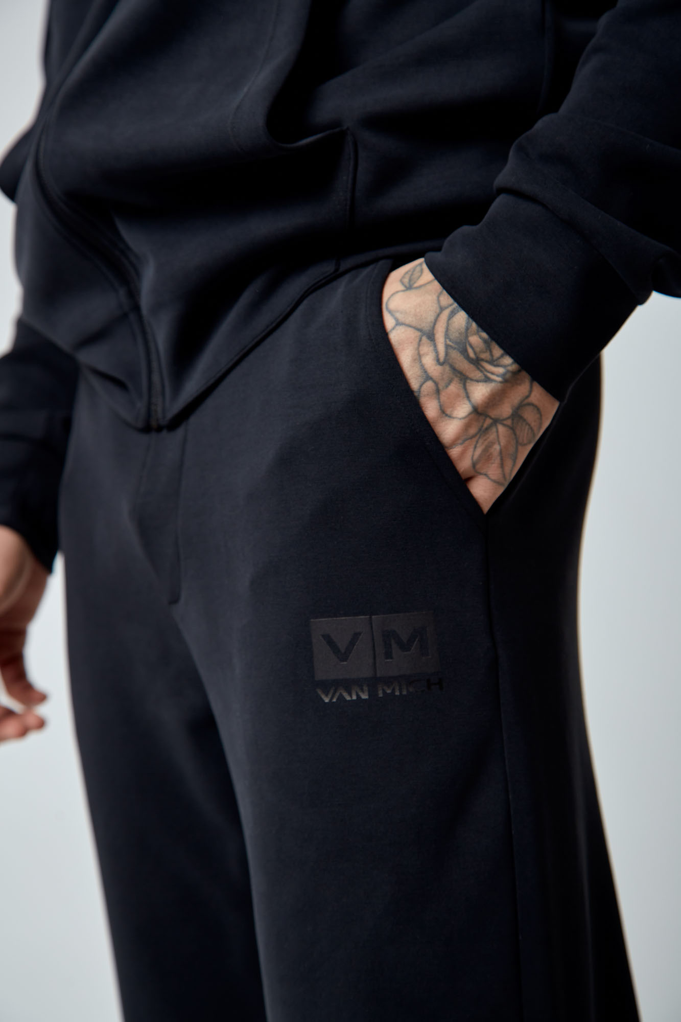 VM-OMA-53-347 Брюки Van Mich Черный