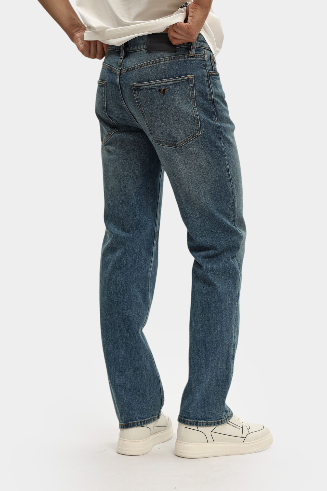 EM000763_ AF1748 Джинсы Emporio Armani Голубой