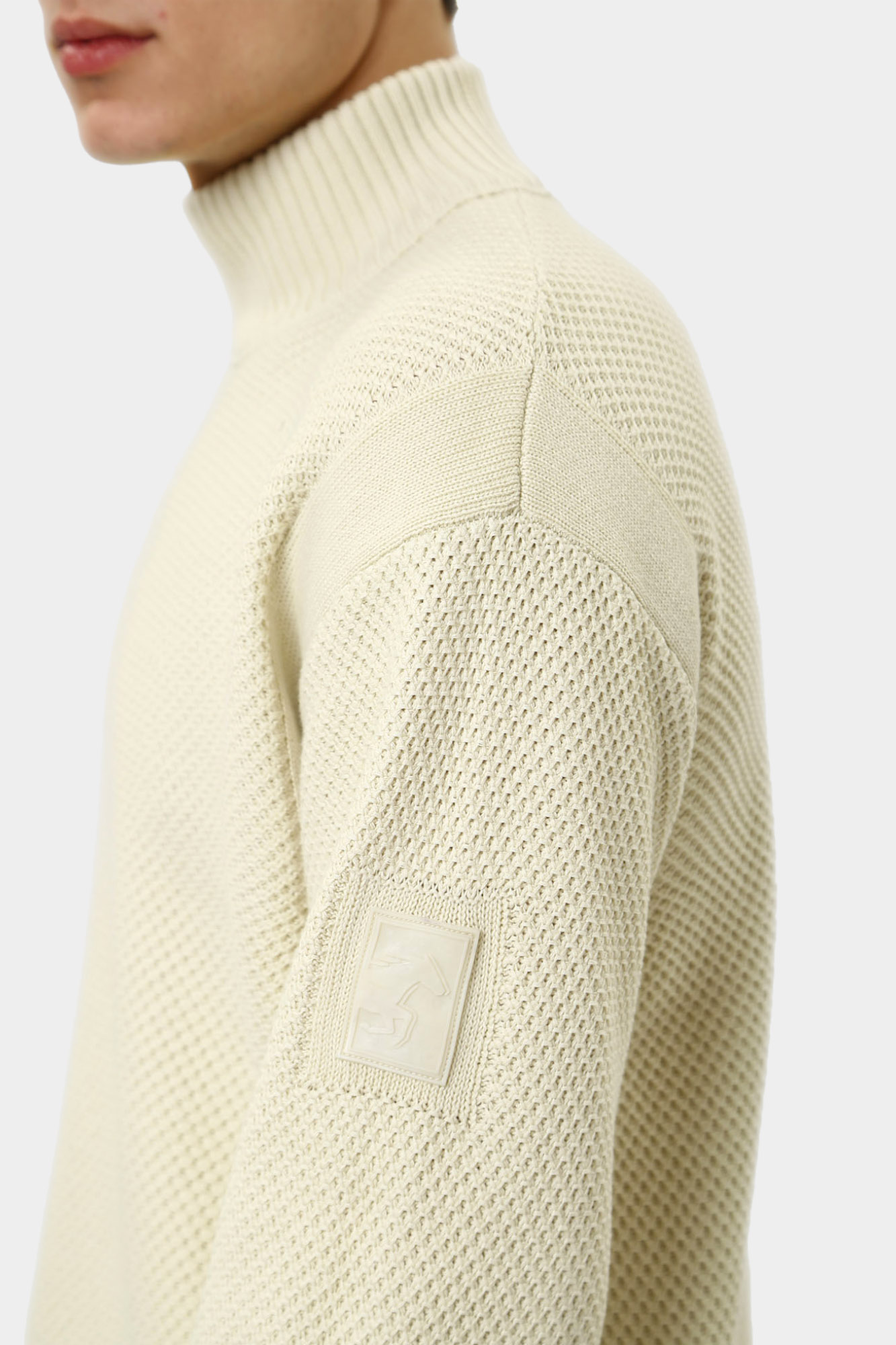 1015816 Джемпер Mustang Белый