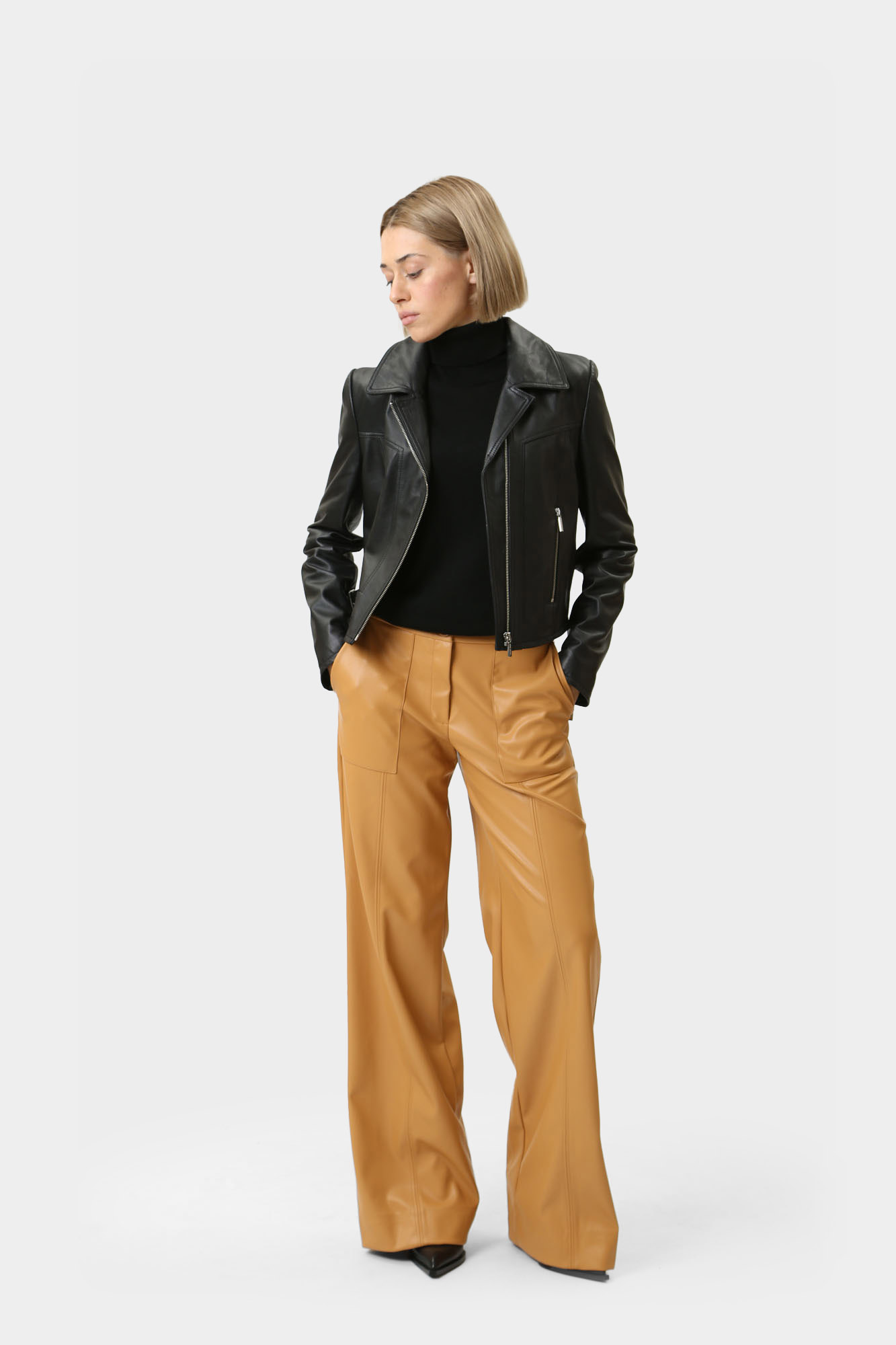 6DYB50_YLP3Z куртка кожаная armani exchange 